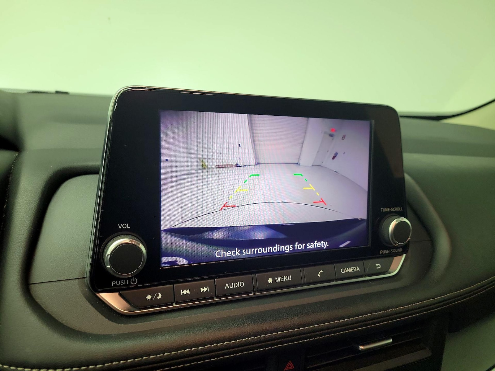 2025 Nissan Rogue SV - Photo 15