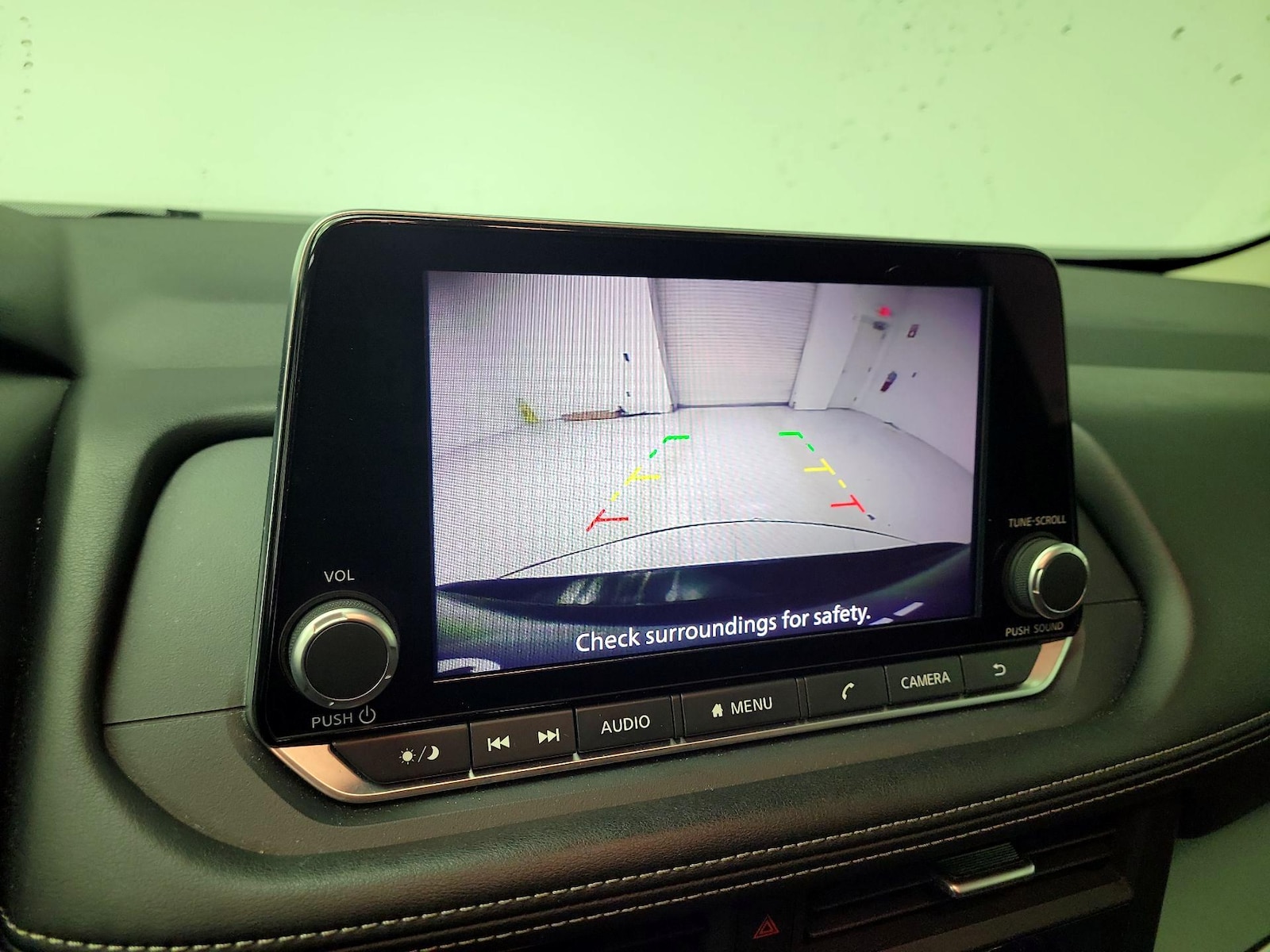2025 Nissan Rogue SV - Photo 15