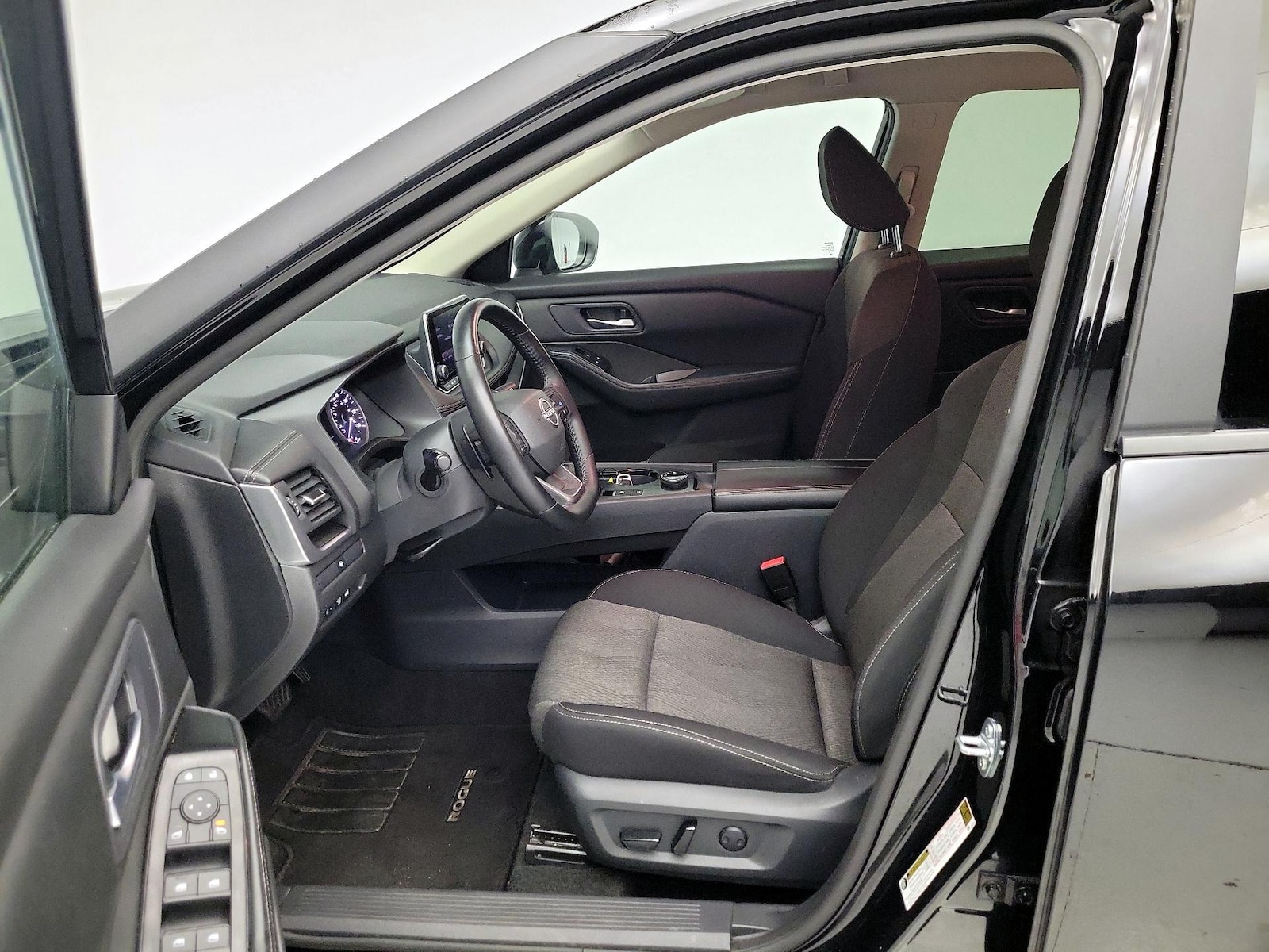 Power Seat(s) & Side Airbags