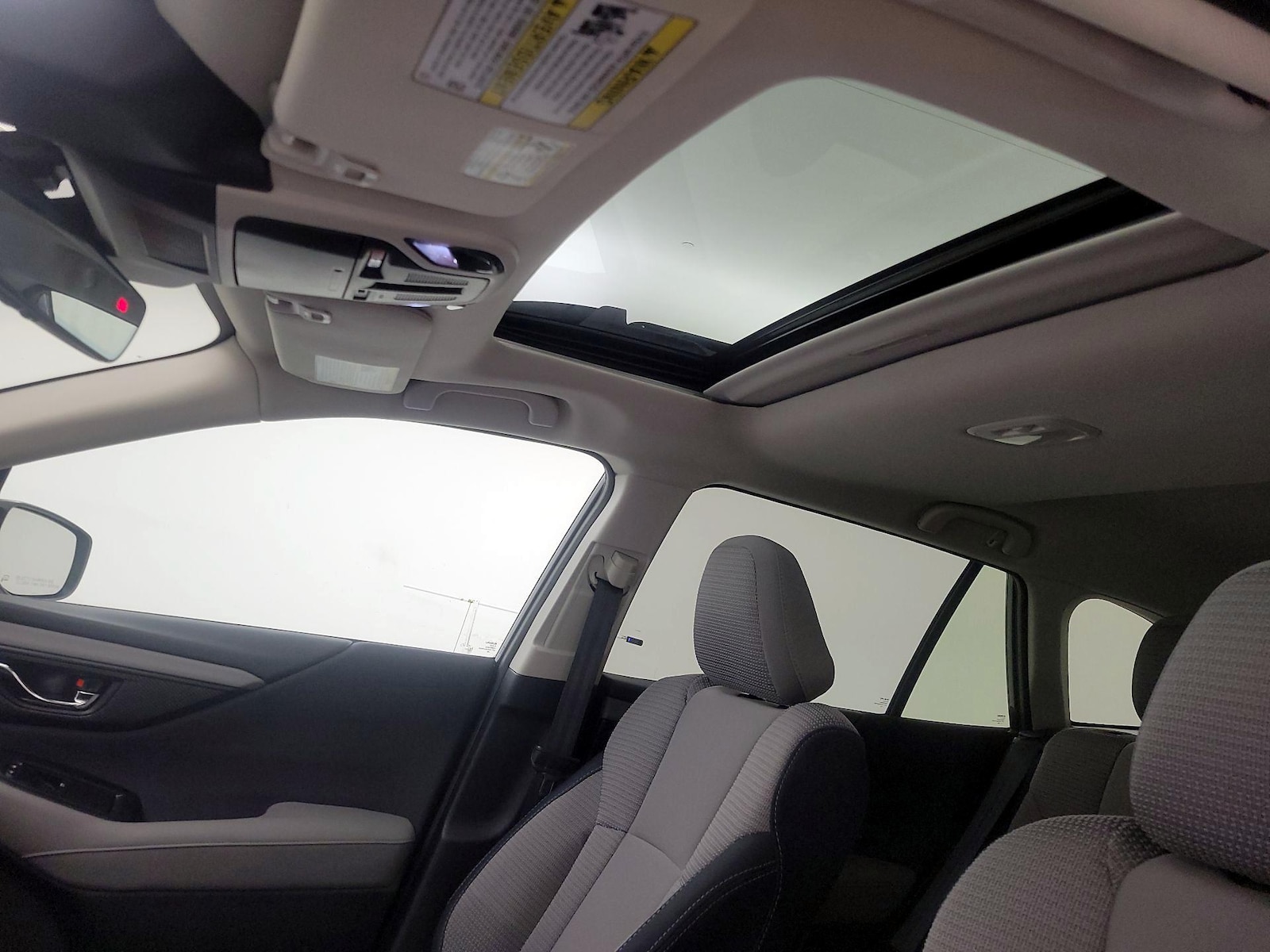 Sunroof(s) & Overhead Airbags