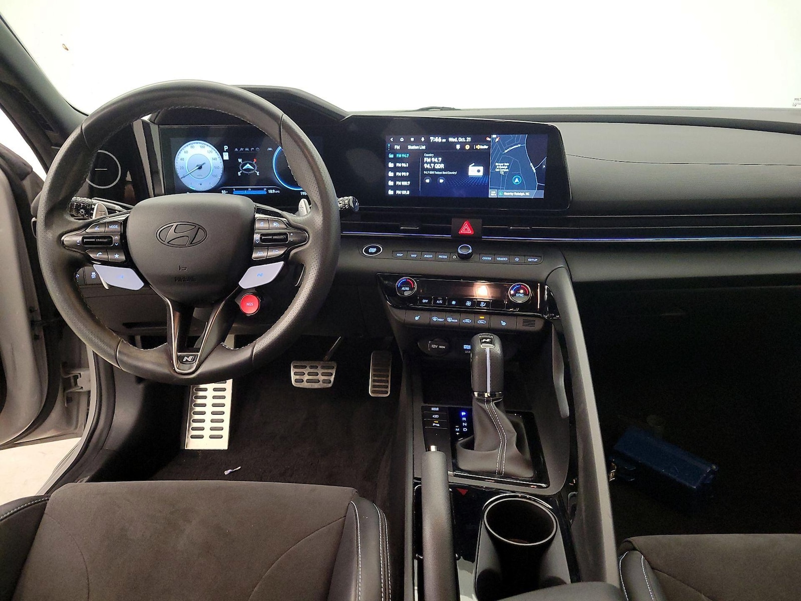 Apple CarPlay® & Android Auto™