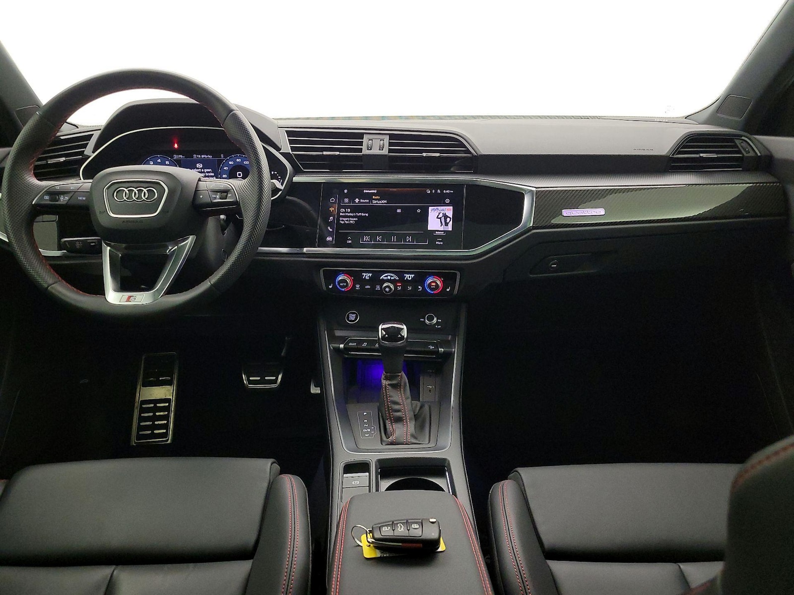 Apple CarPlay® & Android Auto™