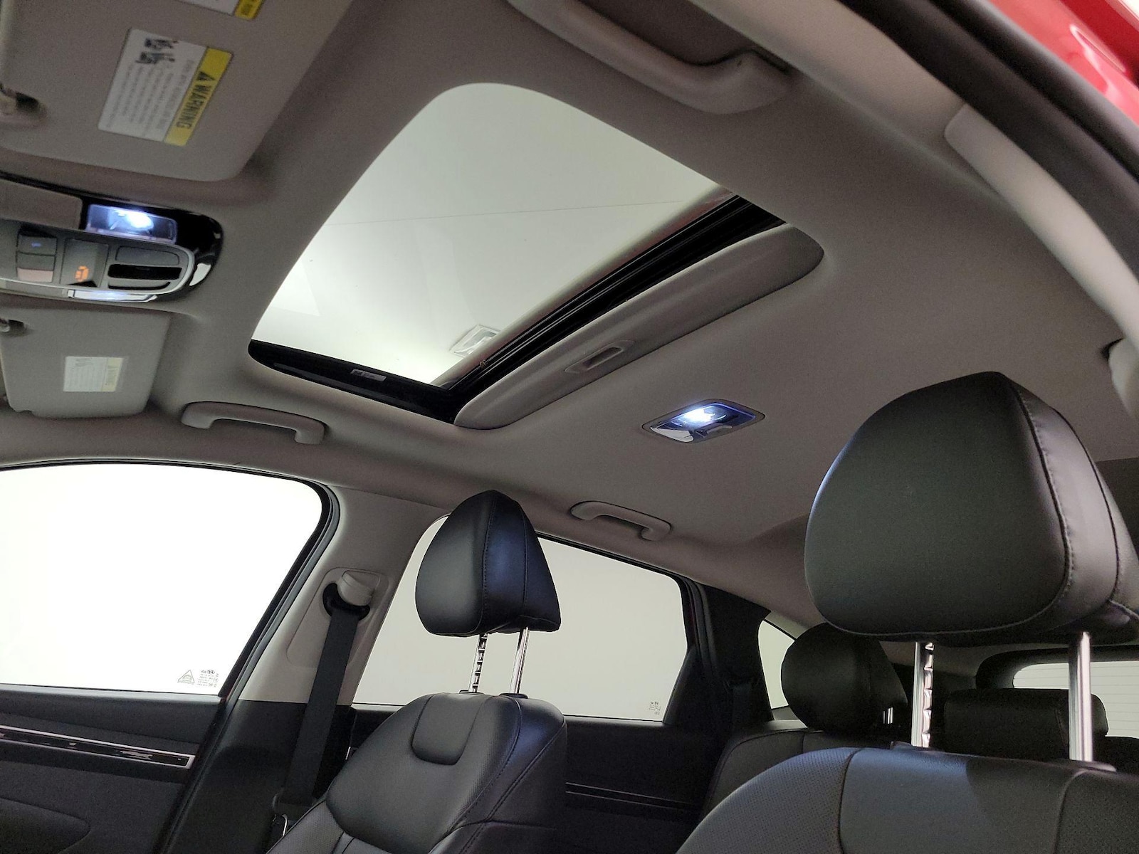 Sunroof(s) & Overhead Airbags