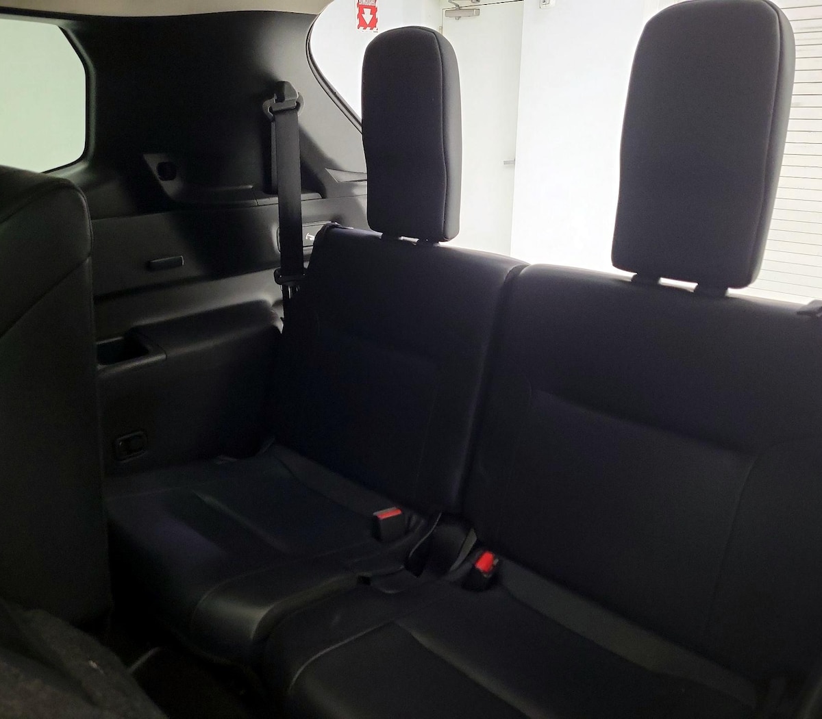 Trunk/Cargo (Seats Up)
