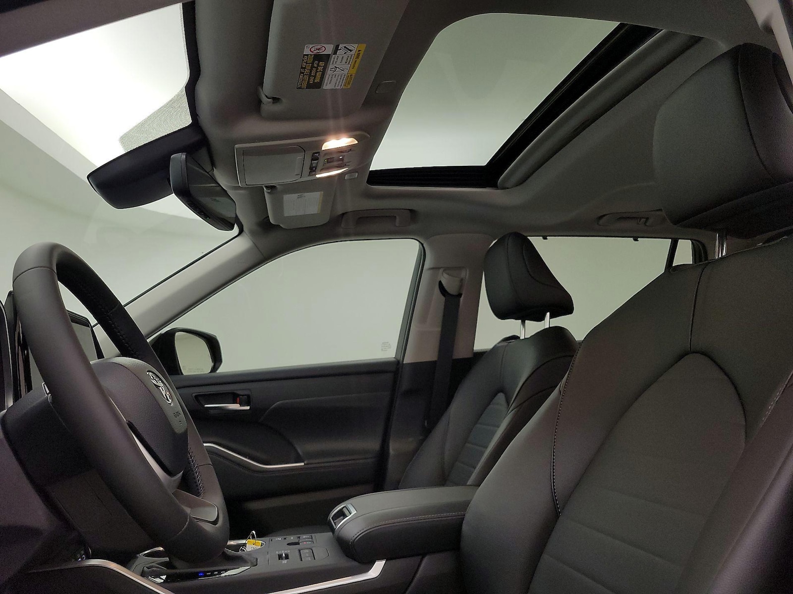 Sunroof(s) & Overhead Airbags