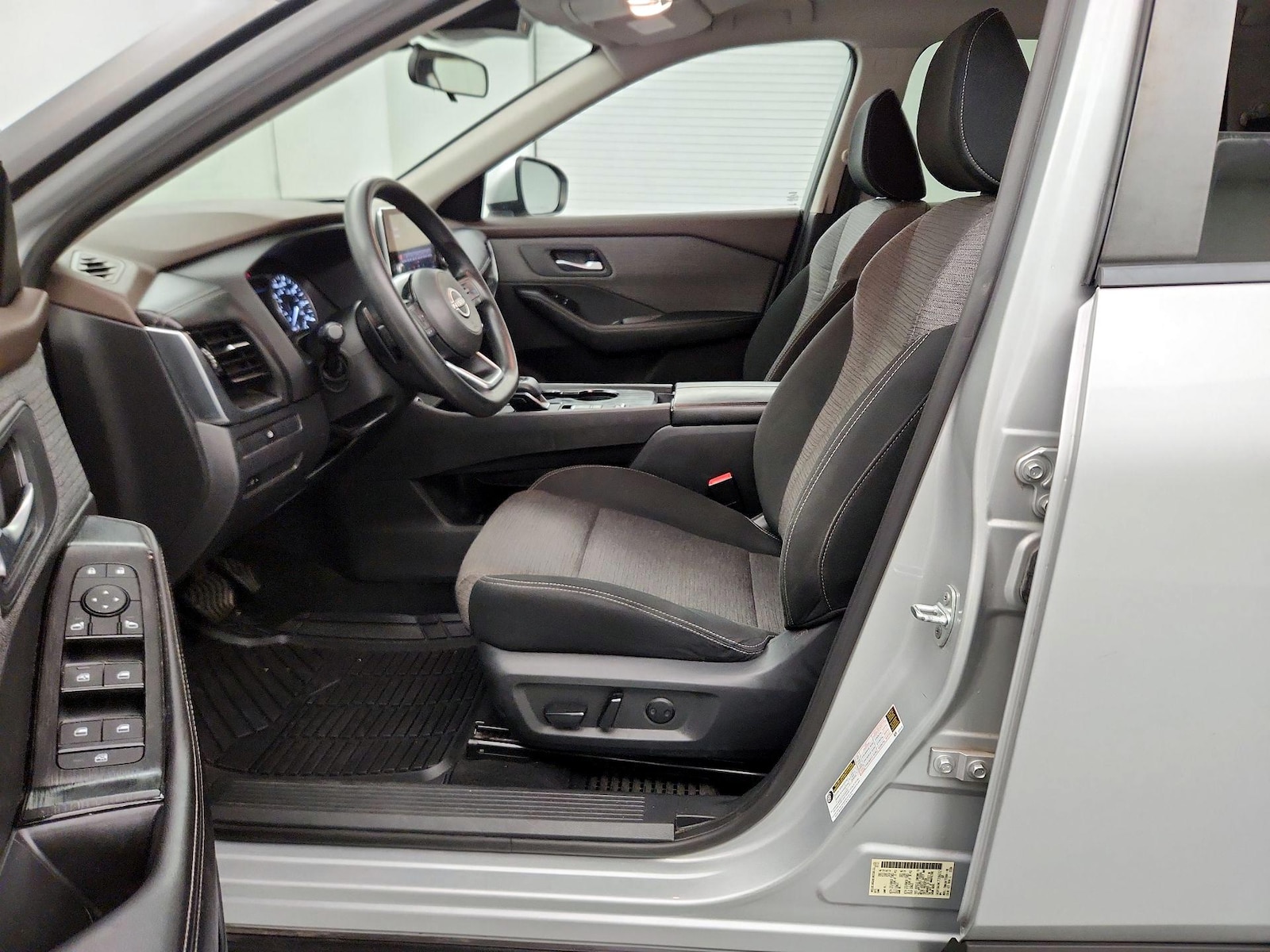 Power Seat(s) & Side Airbags