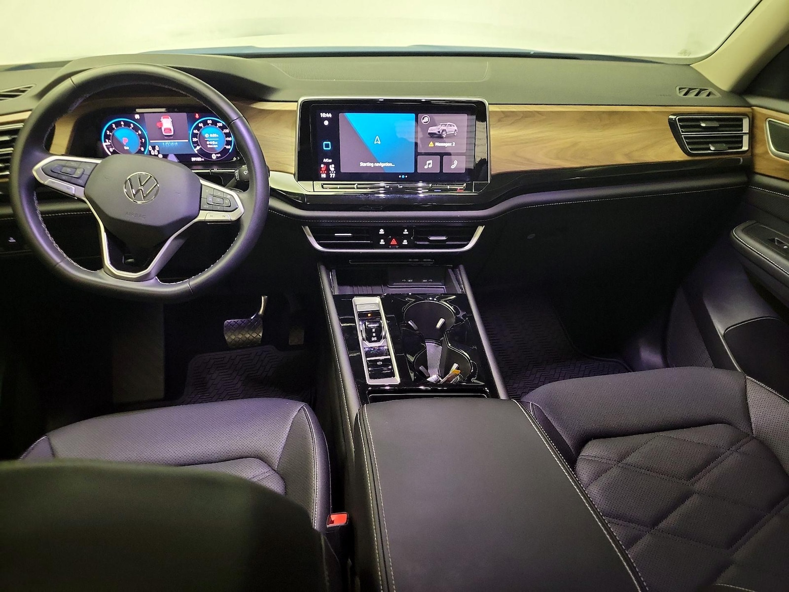 Apple CarPlay® & Android Auto™