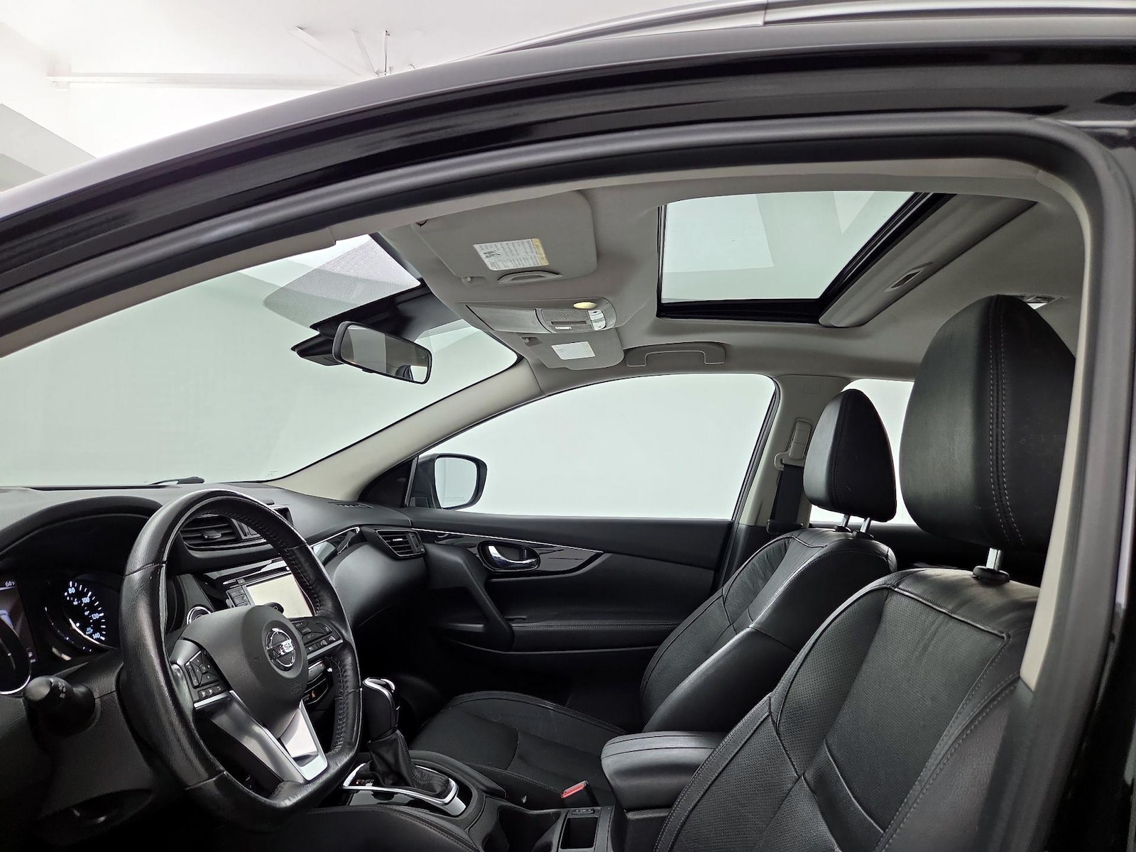 Sunroof(s) & Overhead Airbags