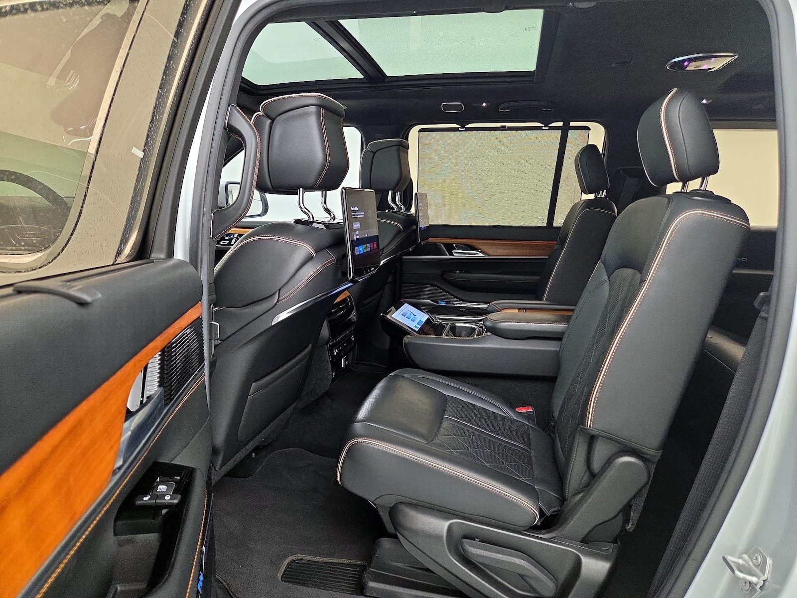 Rear Air Conditioning