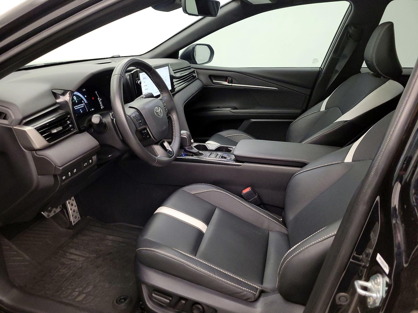 Power Seat(s) & Side Airbags