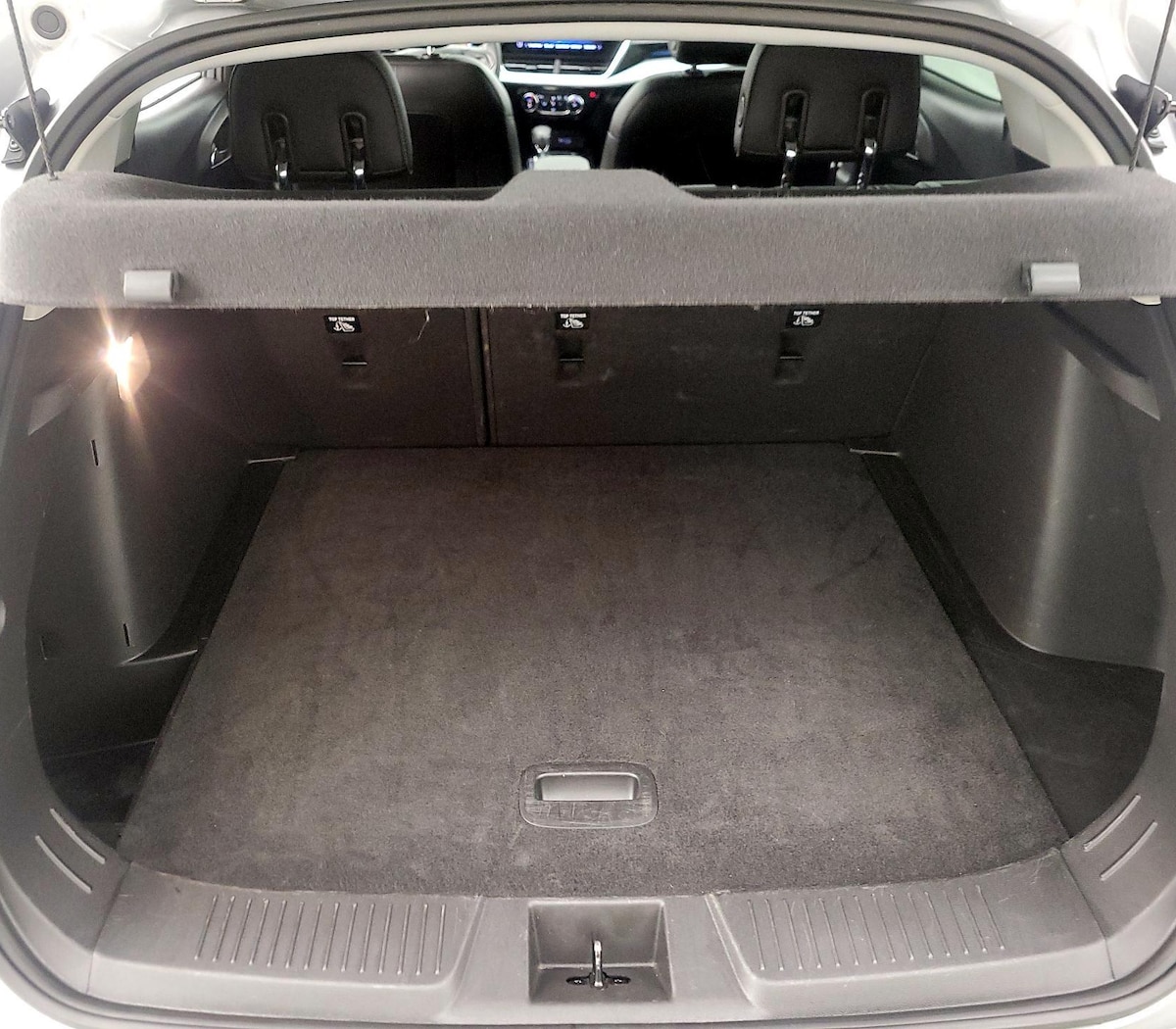 Trunk/Cargo (Seats Up)
