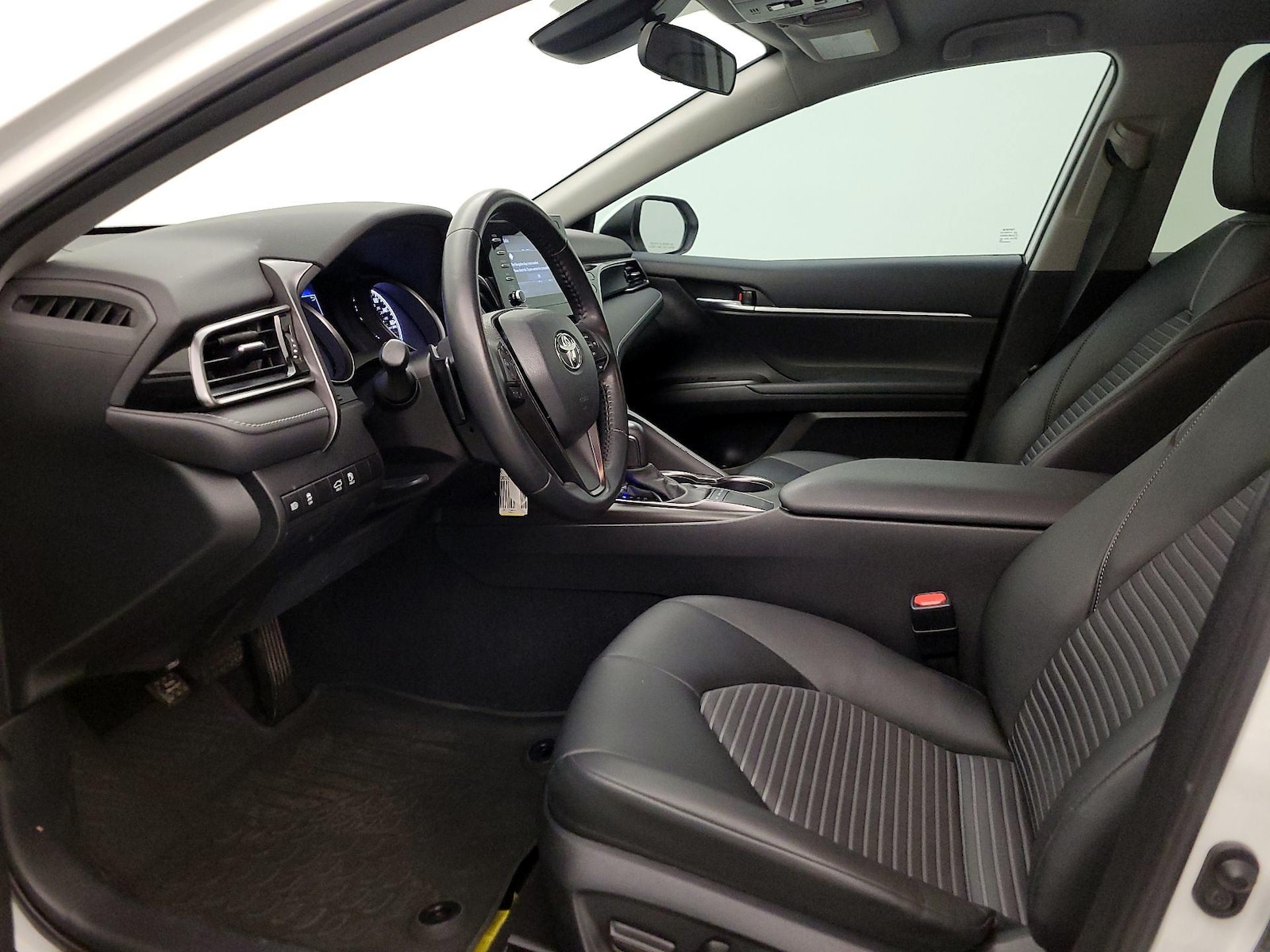 Power Seat(s) & Side Airbags