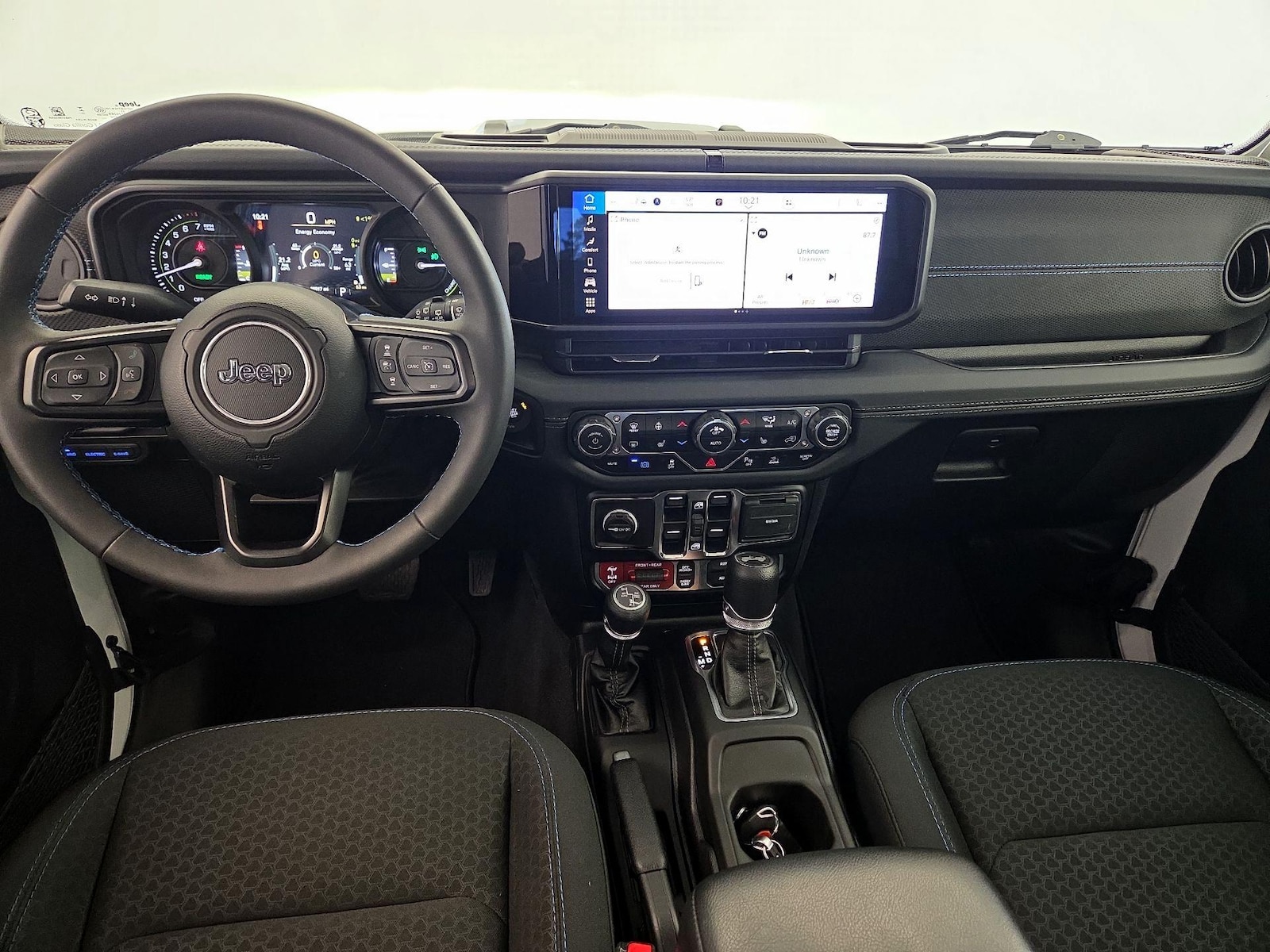 Apple CarPlay® & Android Auto™
