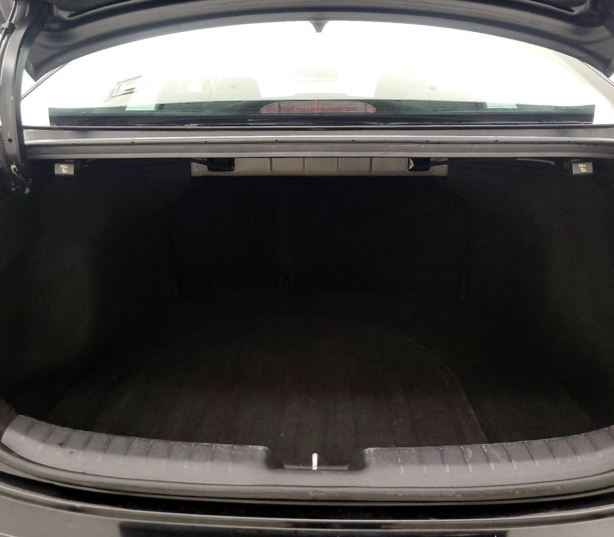 Trunk/Cargo (Seats Up)