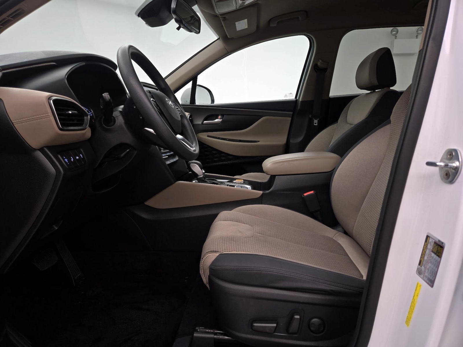 2020 Hyundai Santa Fe SEL - Photo 12