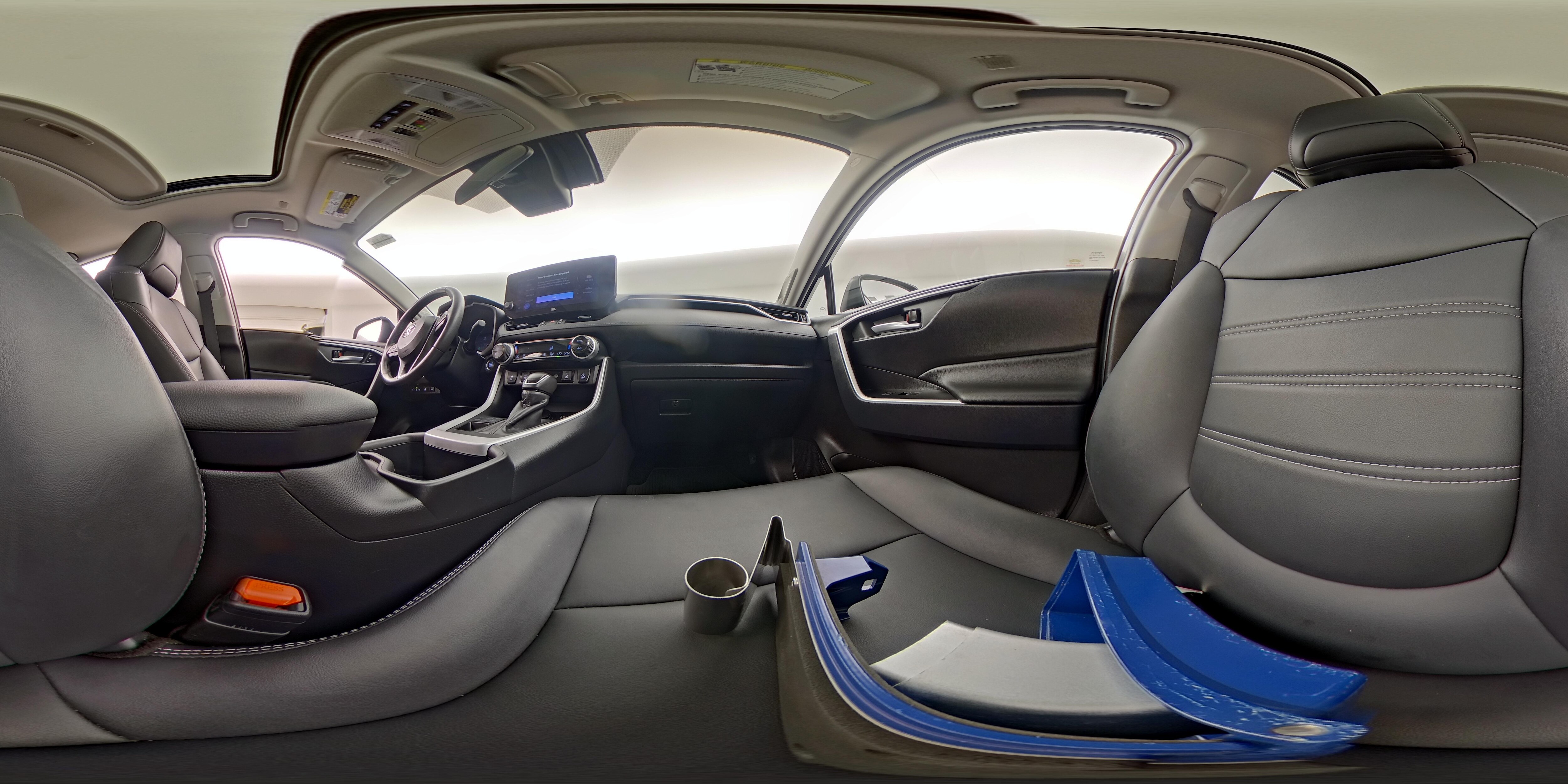 2025 Toyota RAV4 XLE Premium - Photo 26