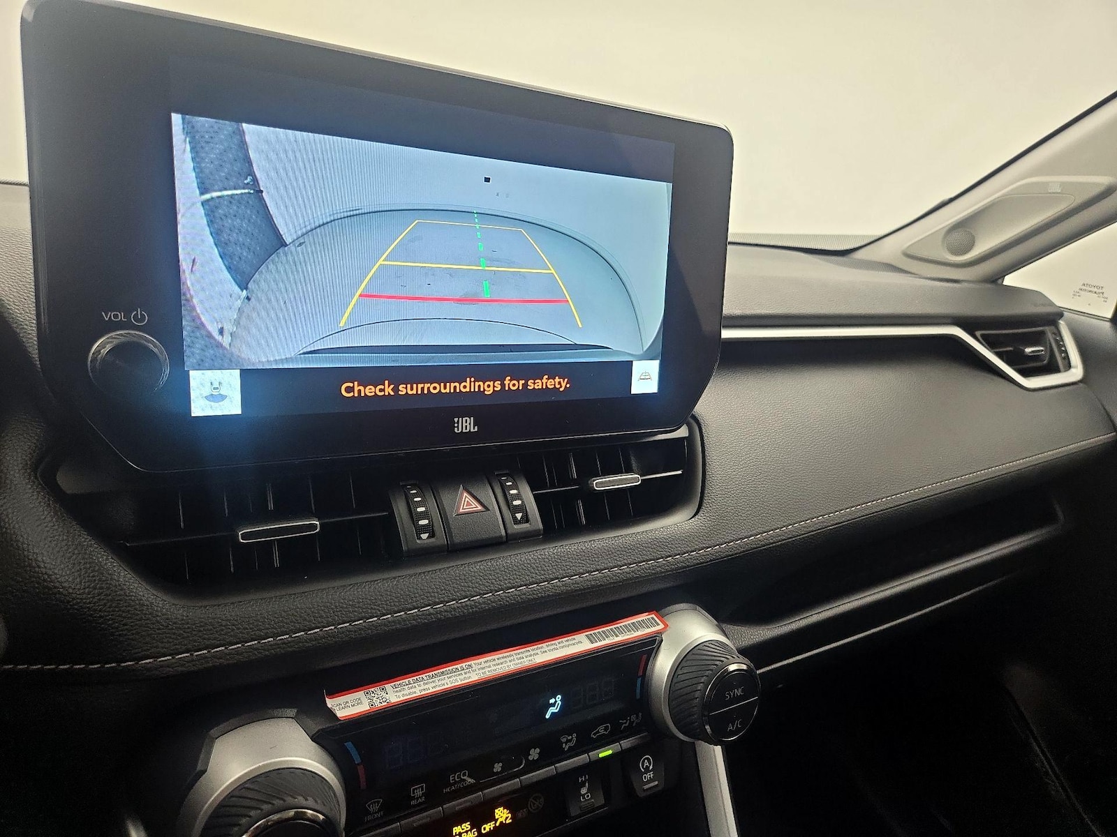 2025 Toyota RAV4 XLE Premium - Photo 15