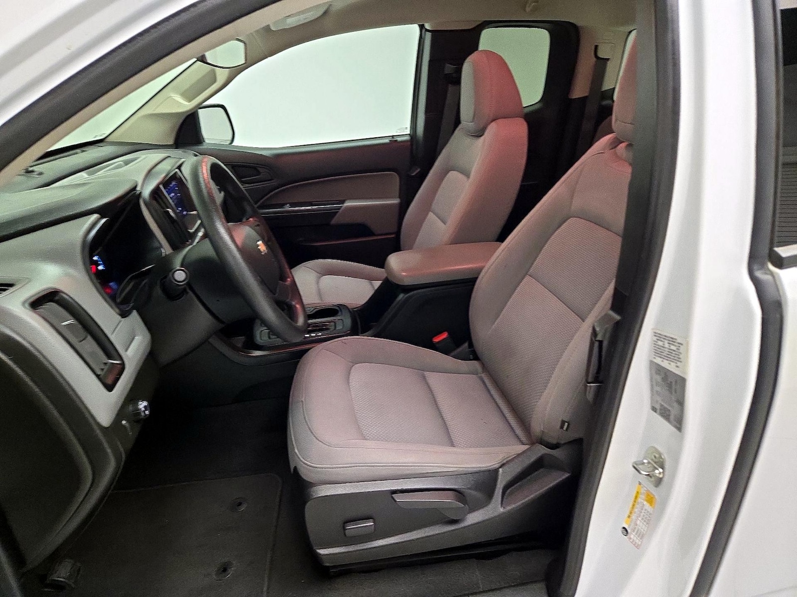 Power Seat(s) & Side Airbags