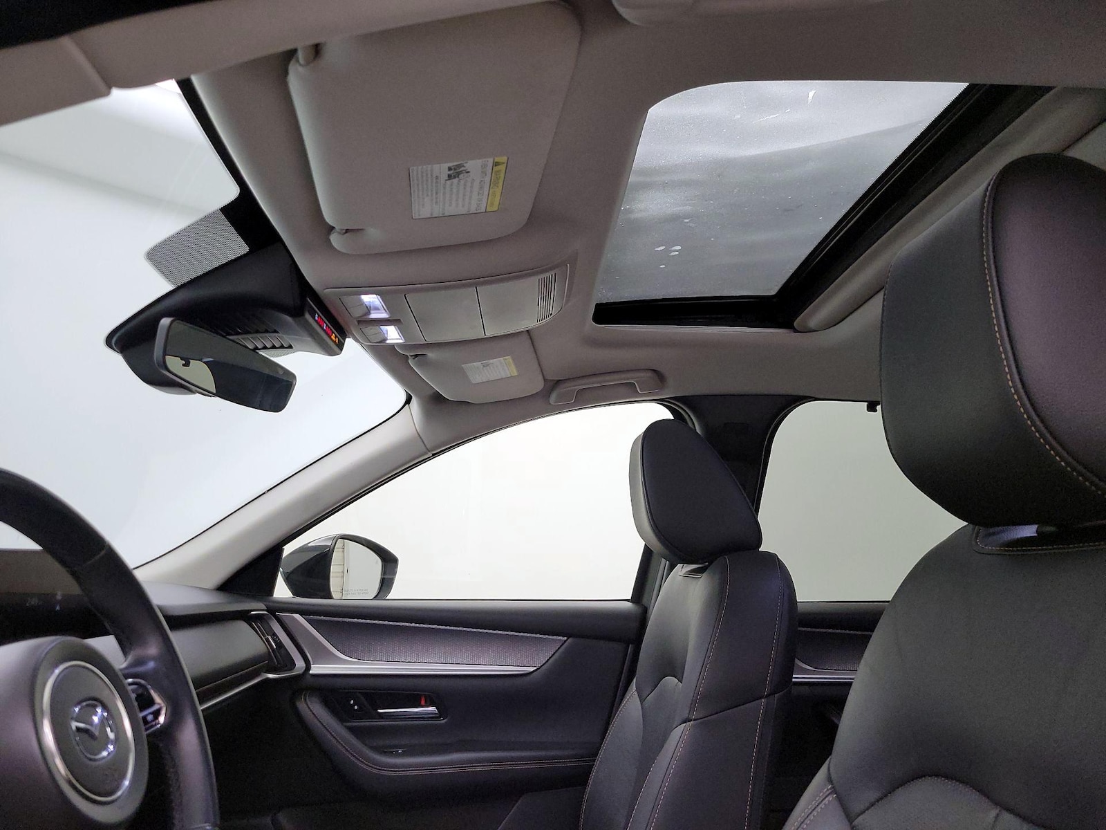 Sunroof(s) & Overhead Airbags