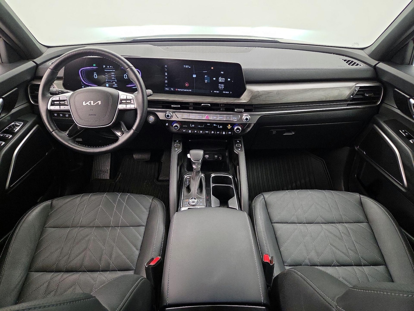 Apple CarPlay® & Android Auto™