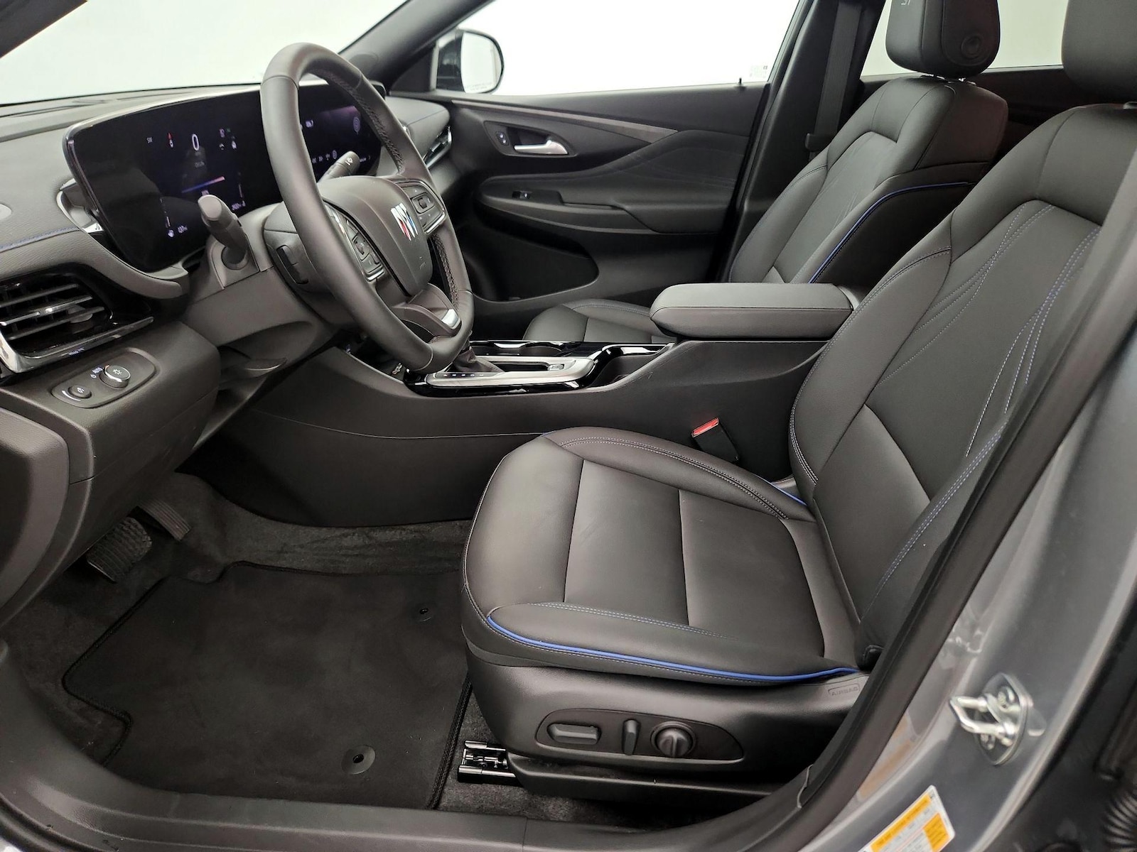 Side Airbags & Leatherette Seats