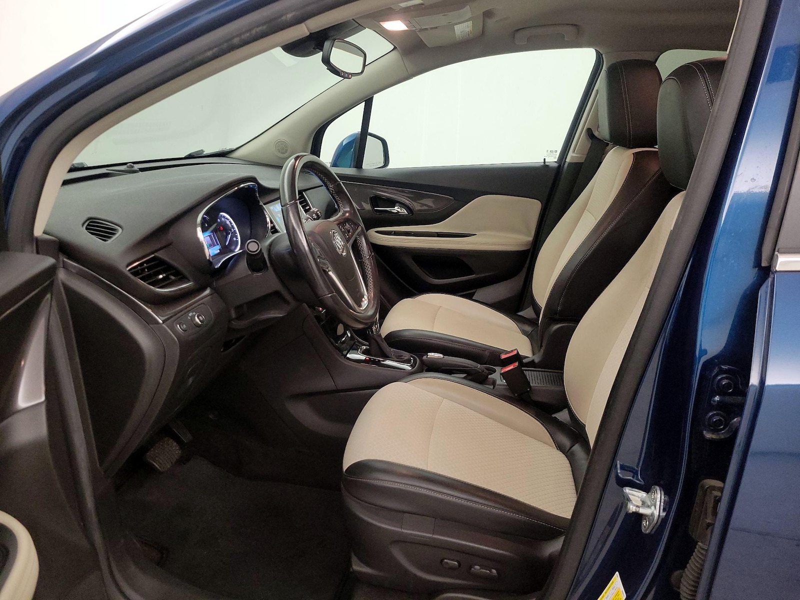Power Seat(s) & Side Airbags