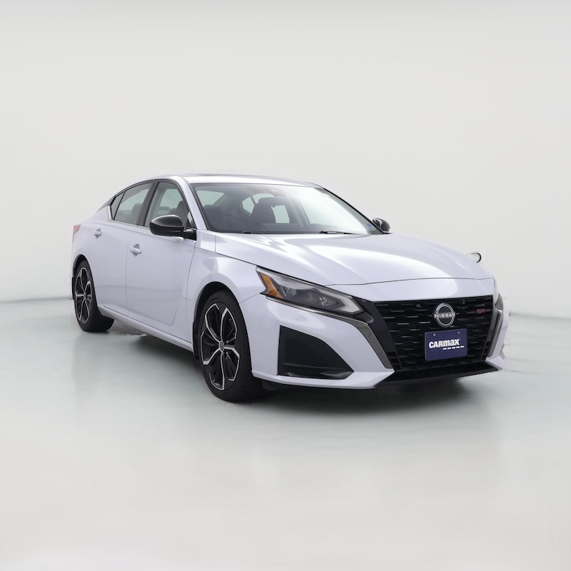 2023 Nissan Altima SR