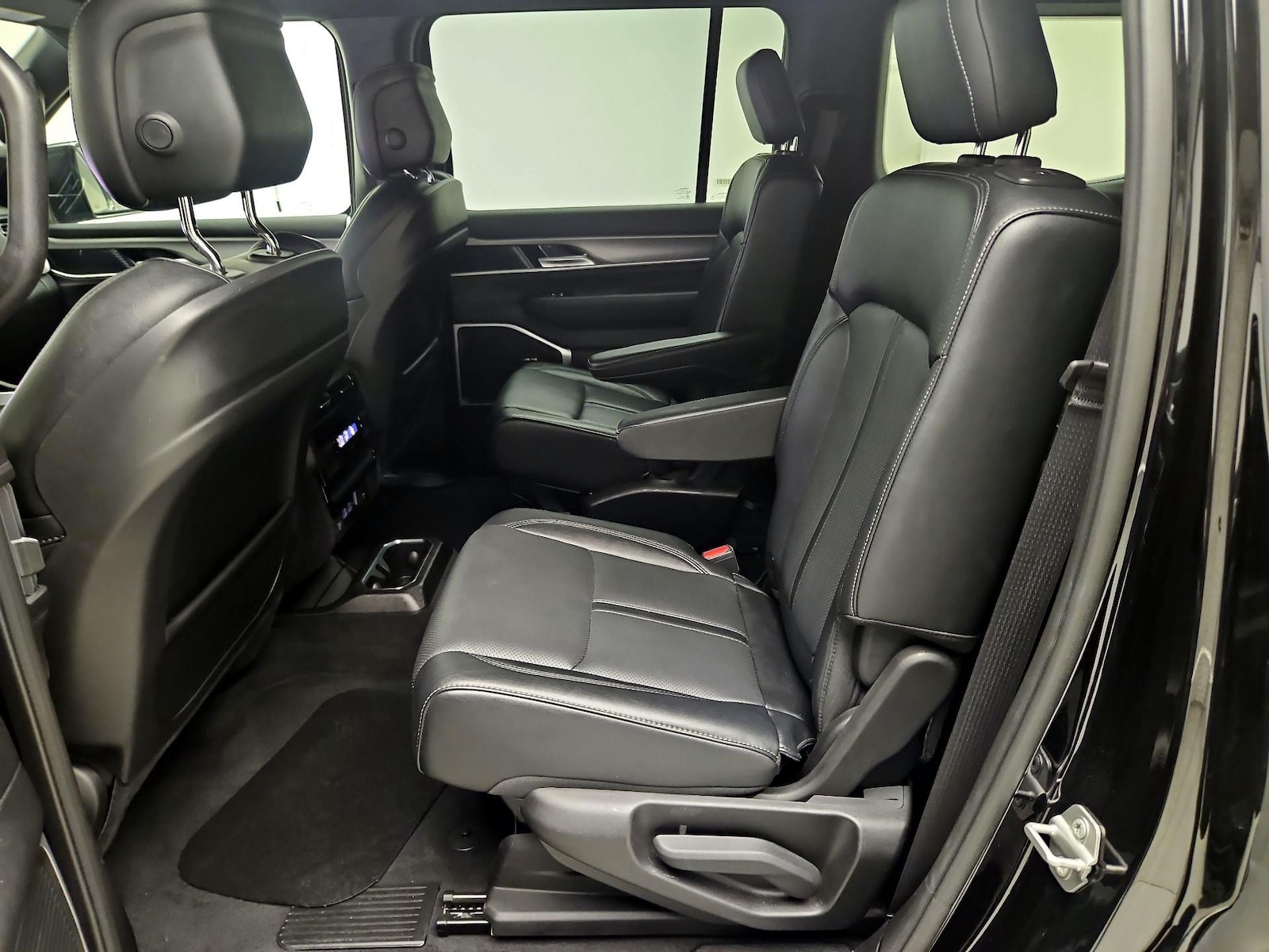 Rear Air Conditioning