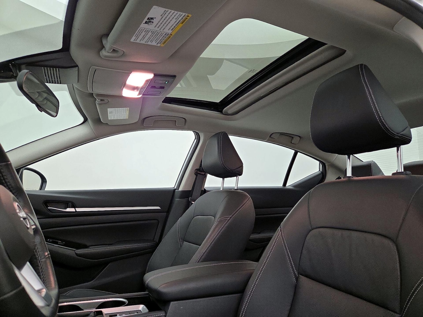 Sunroof(s) & Overhead Airbags