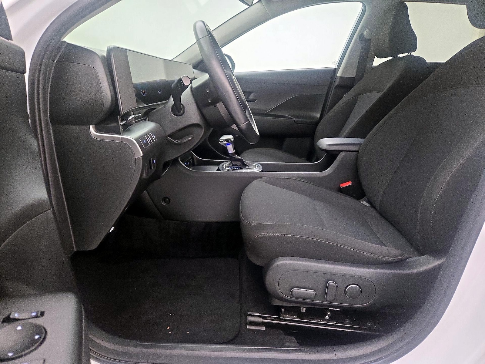 Power Seat(s) & Side Airbags