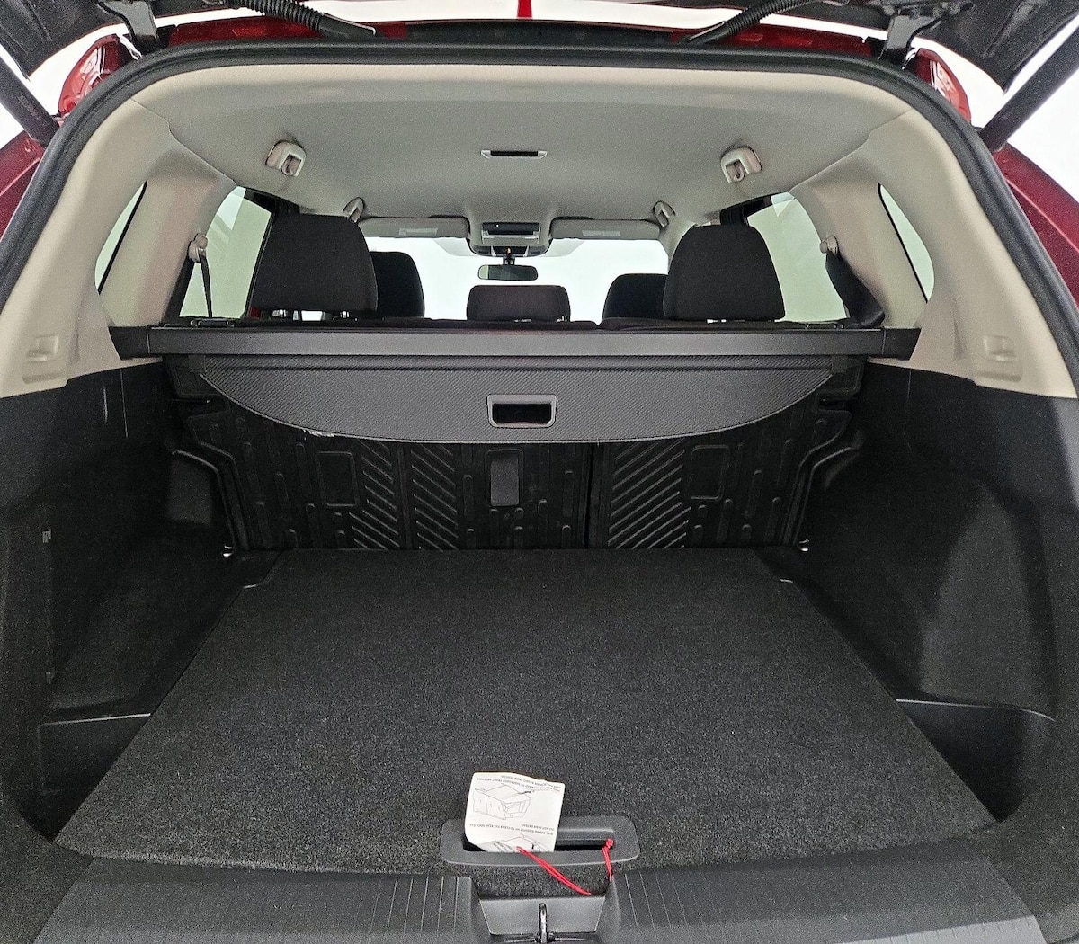 Trunk/Cargo (Seats Up)