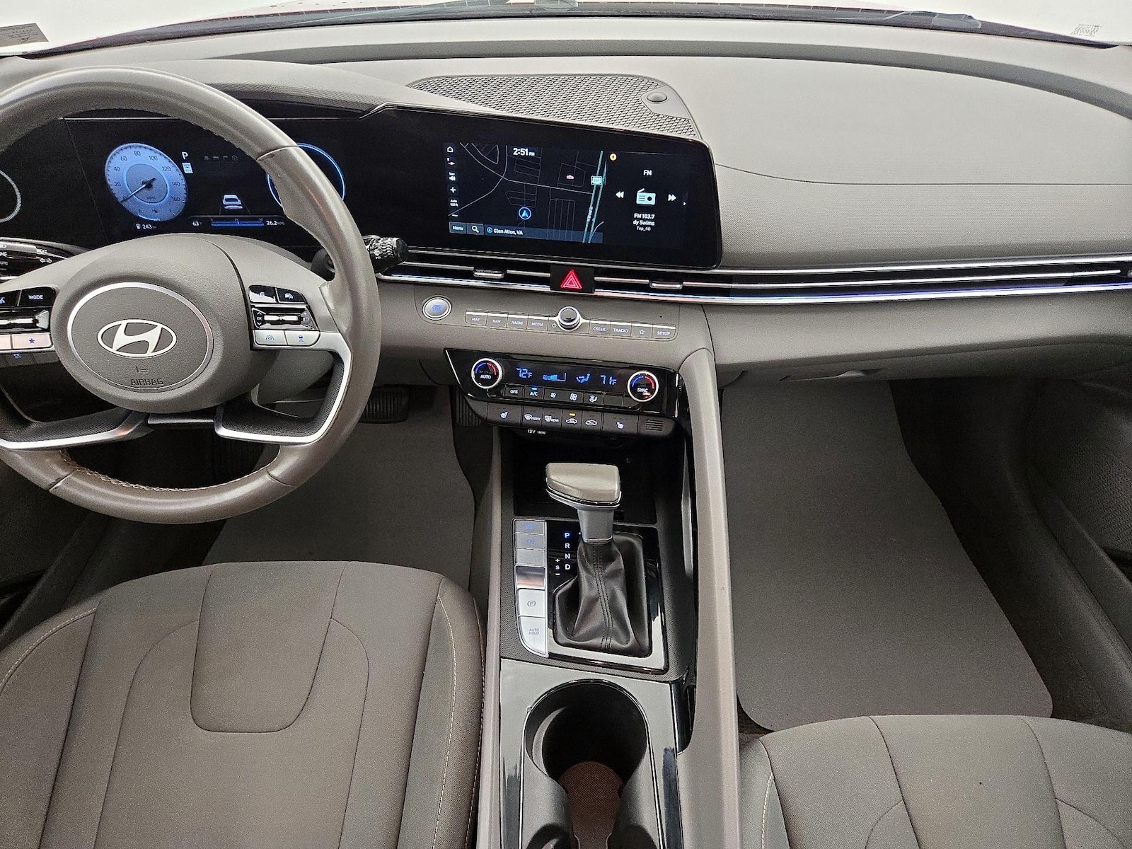 Apple CarPlay® & Android Auto™