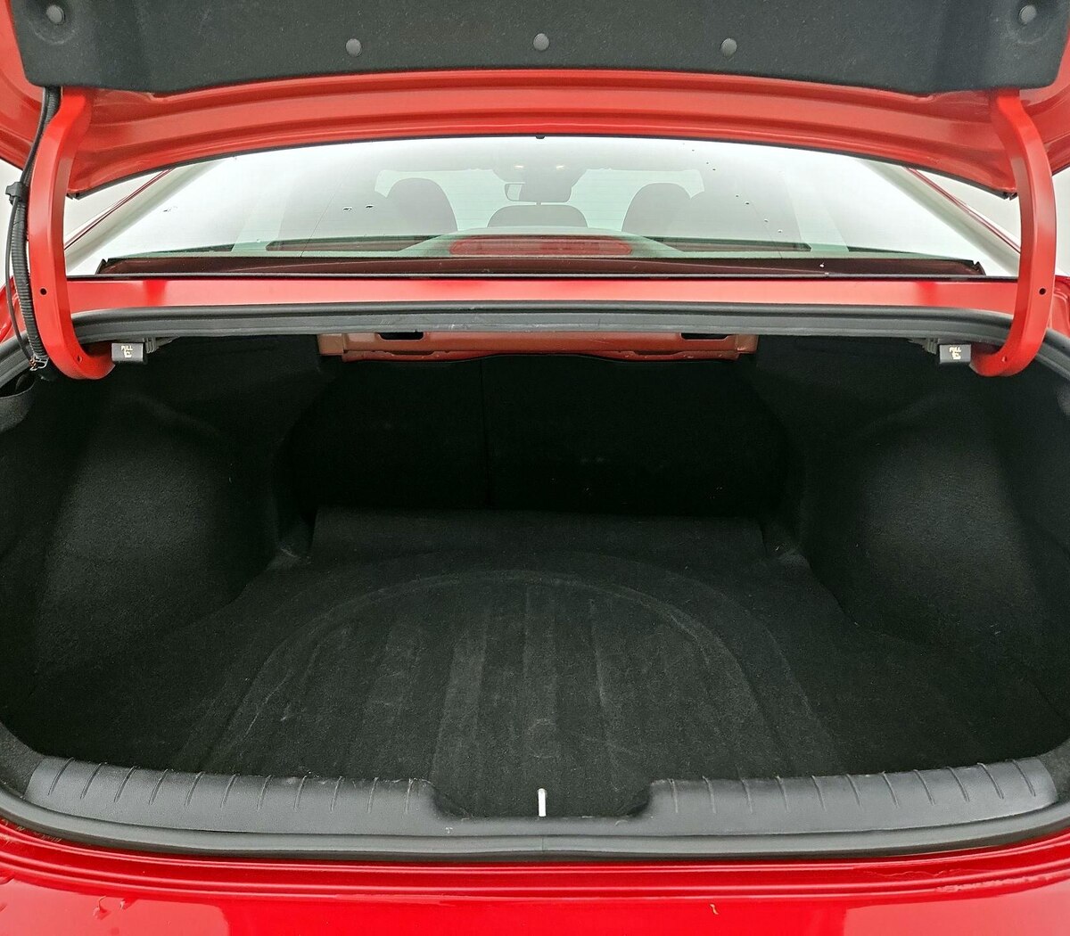 Trunk/Cargo (Seats Up)