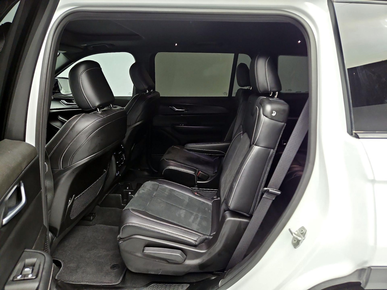 Rear Air Conditioning