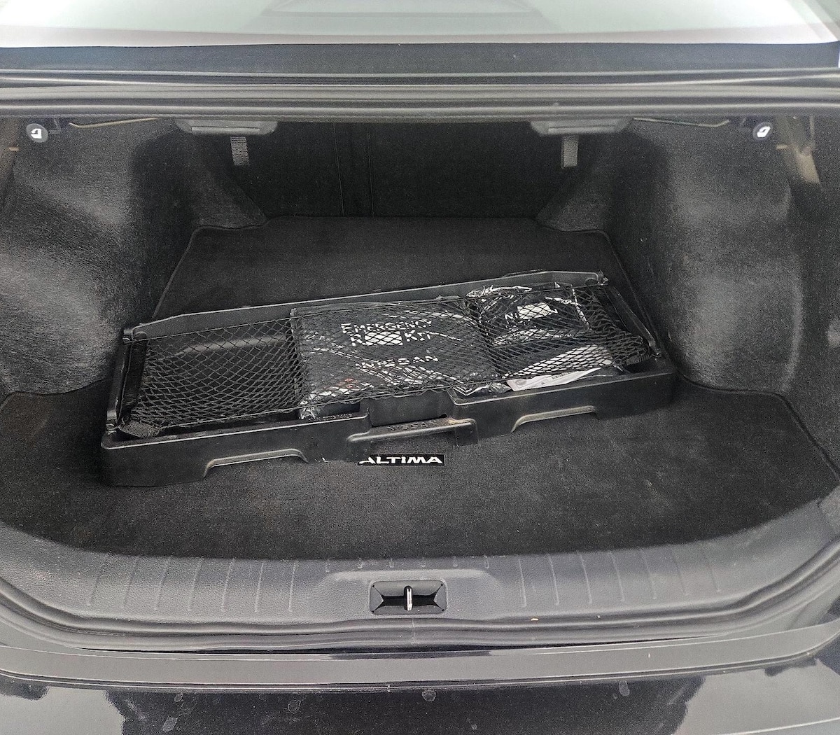 Trunk/Cargo (Seats Up)