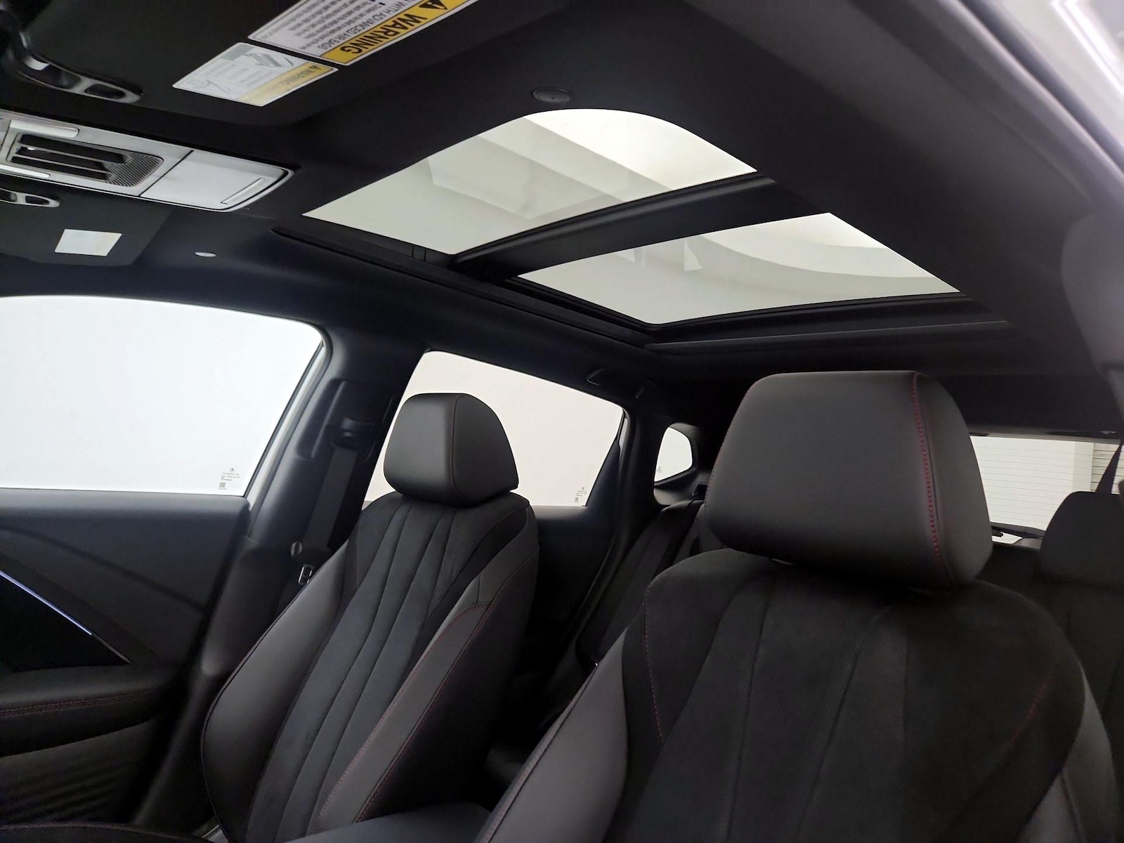 Sunroof(s) & Overhead Airbags
