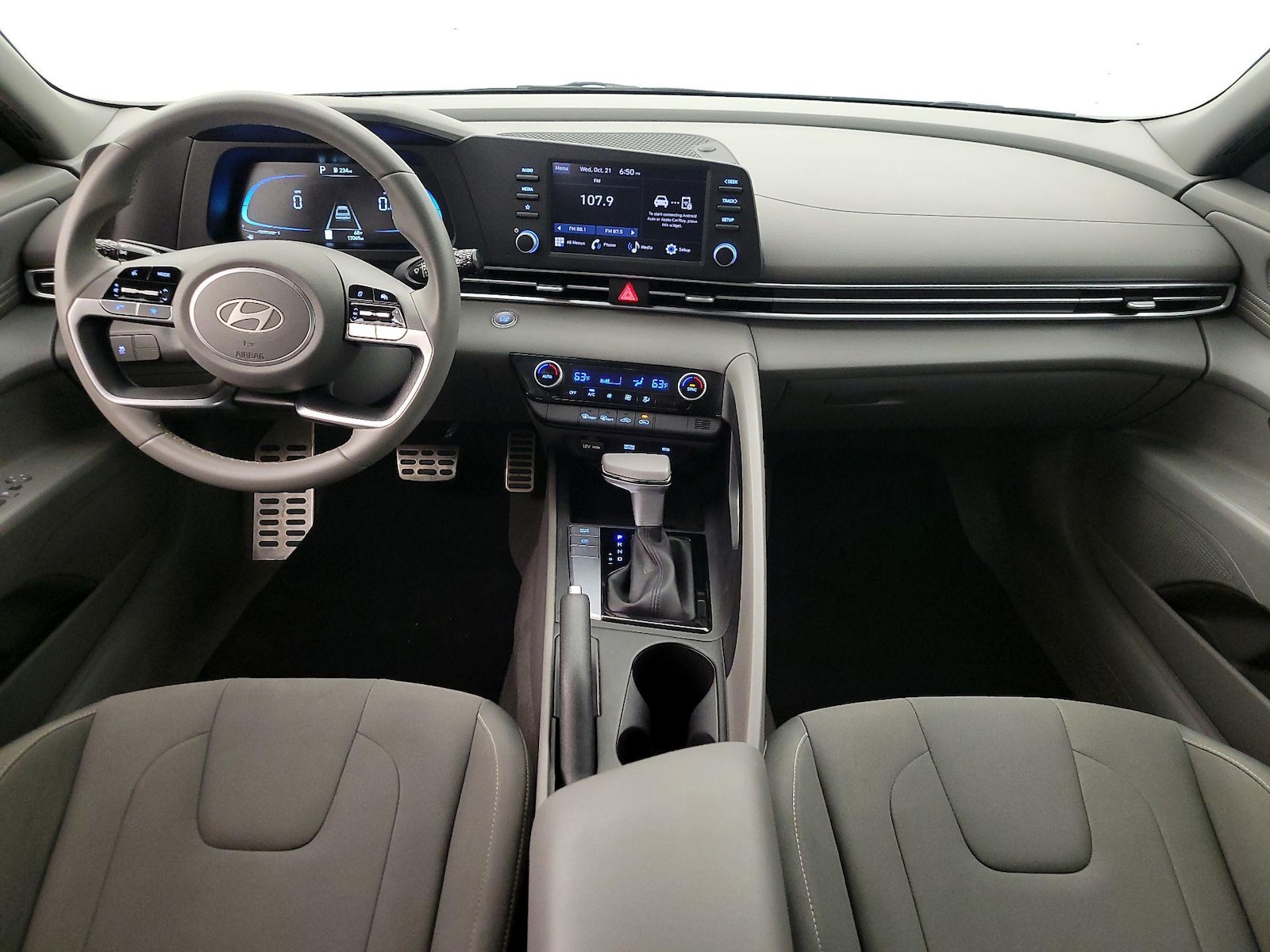 Apple CarPlay® & Android Auto™