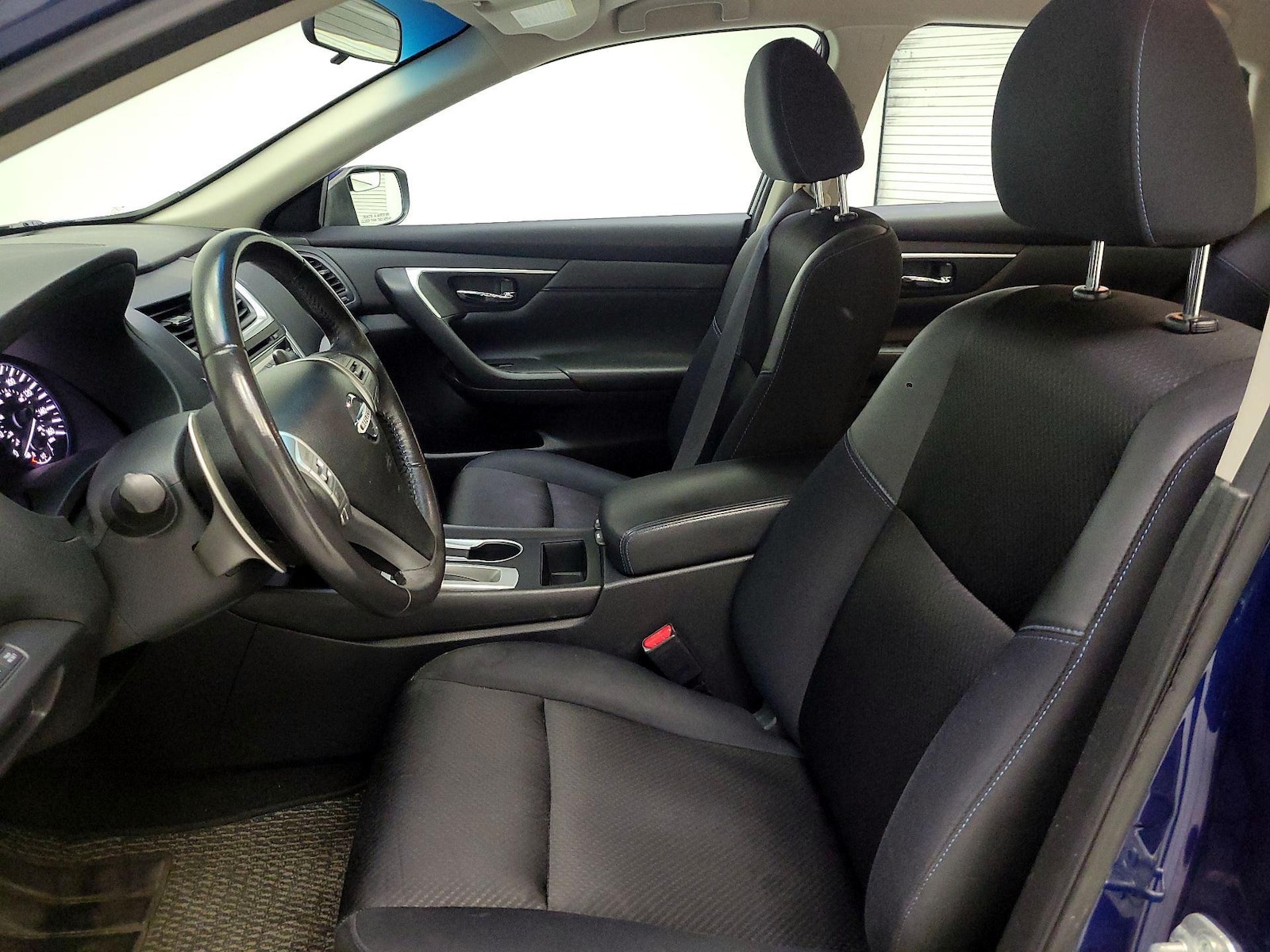 Power Seat(s) & Side Airbags