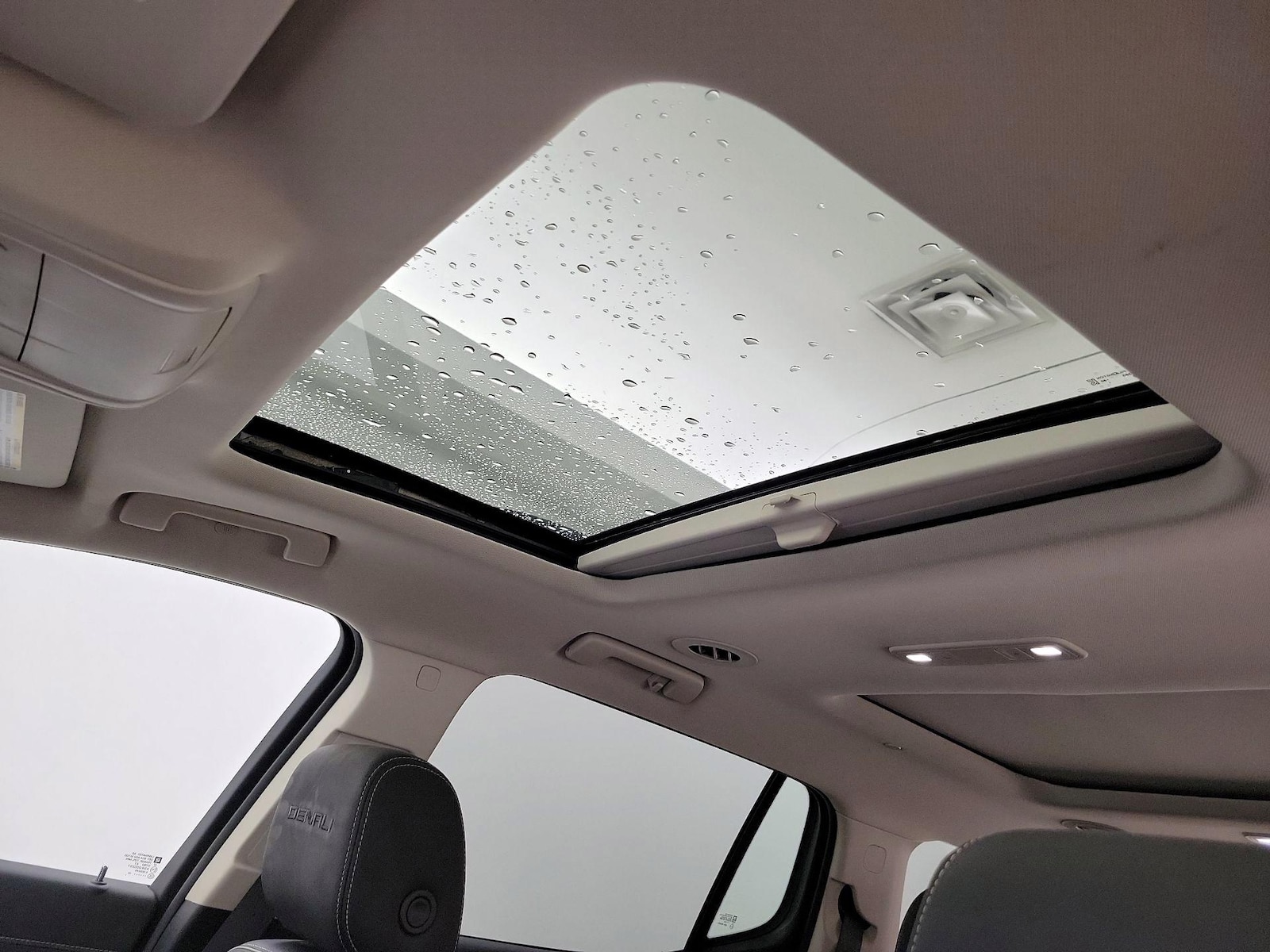 Skylight(s) & Overhead Airbags