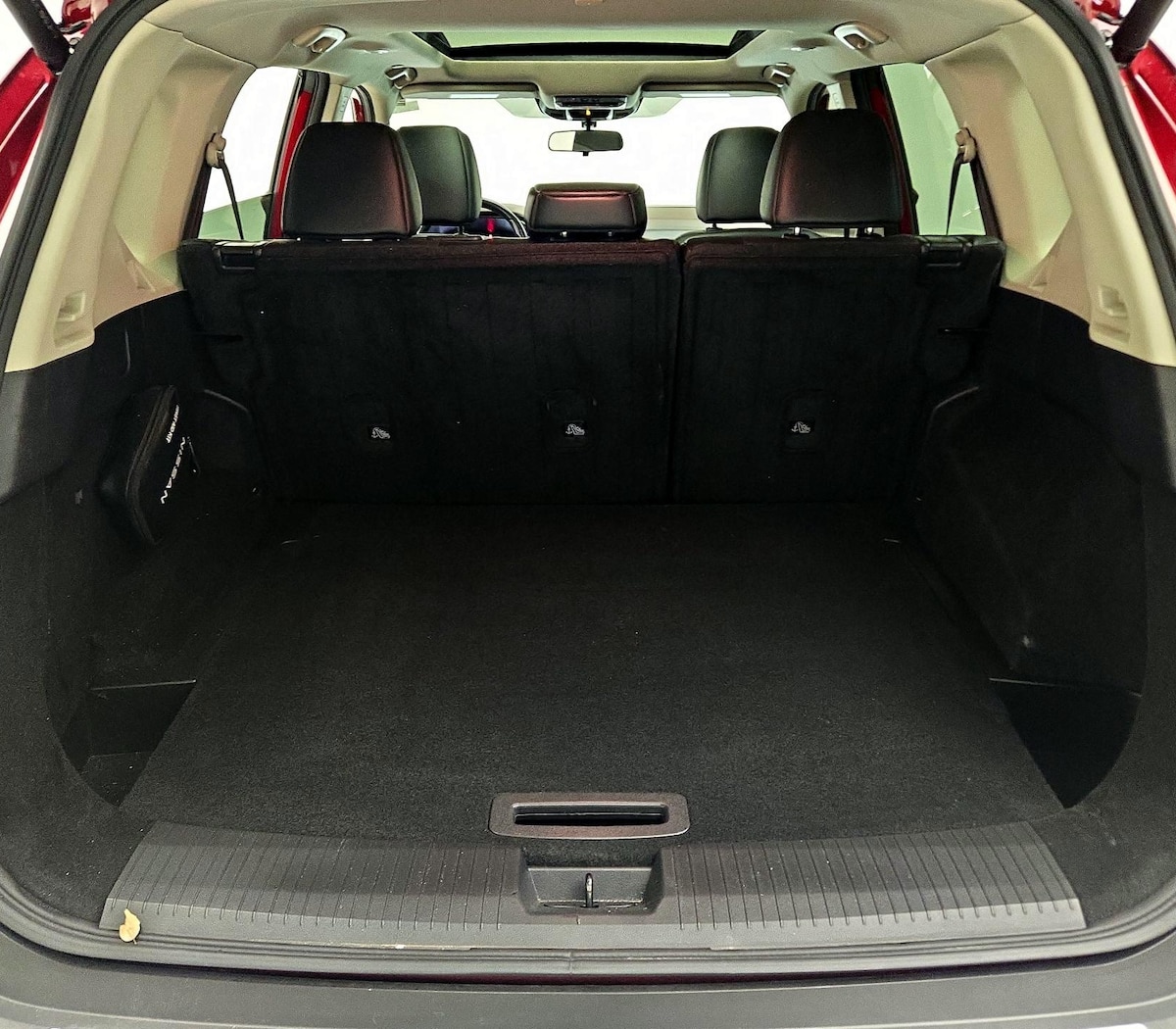 Trunk/Cargo (Seats Up)