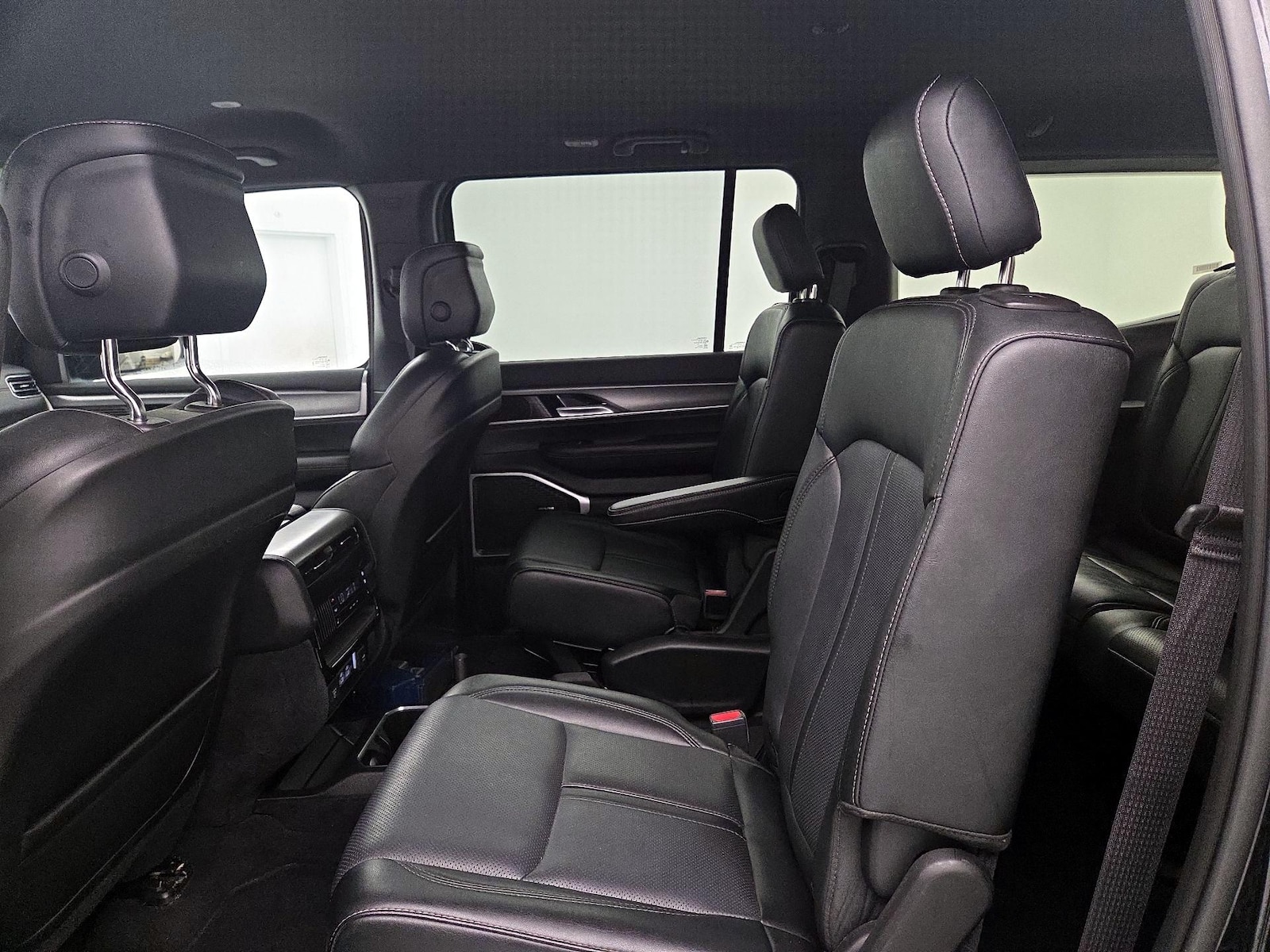 Rear Air Conditioning