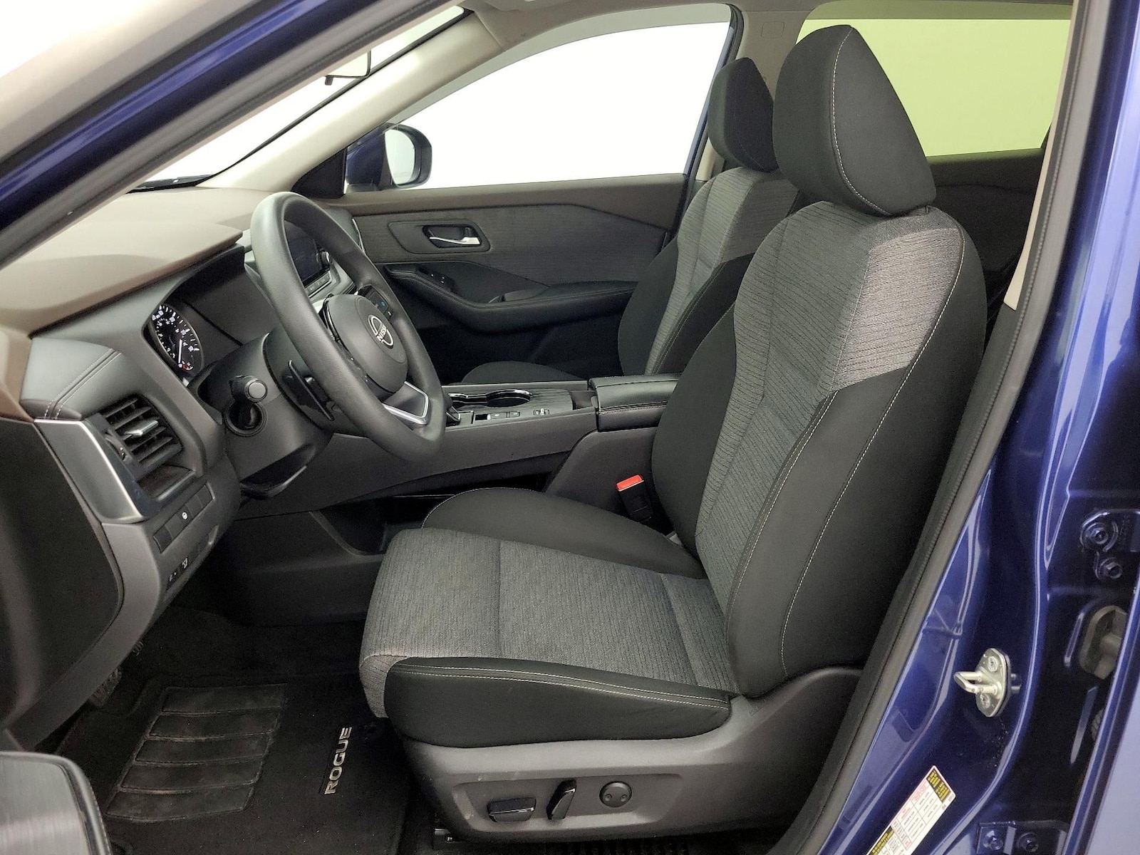 Power Seat(s) & Side Airbags