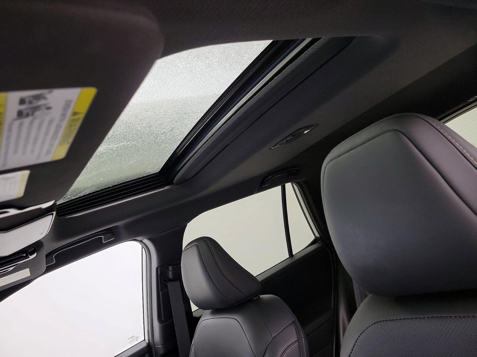 Sunroof(s) & Overhead Airbags