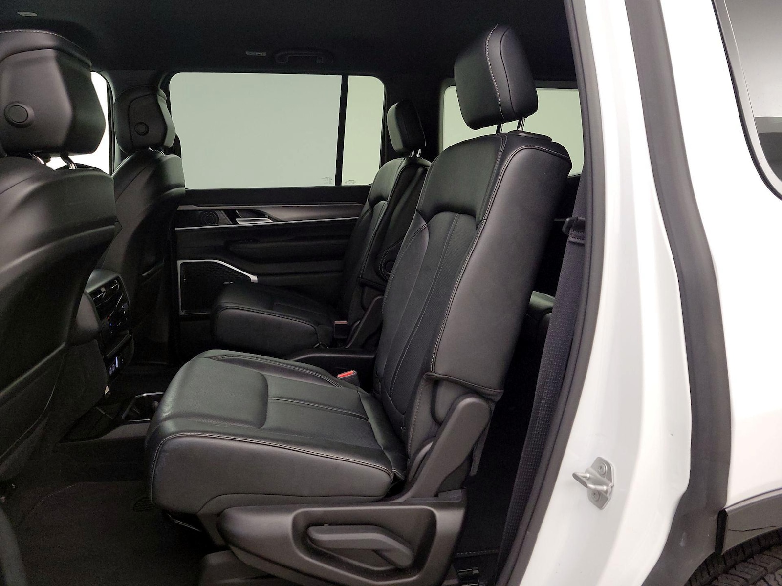 Rear Air Conditioning