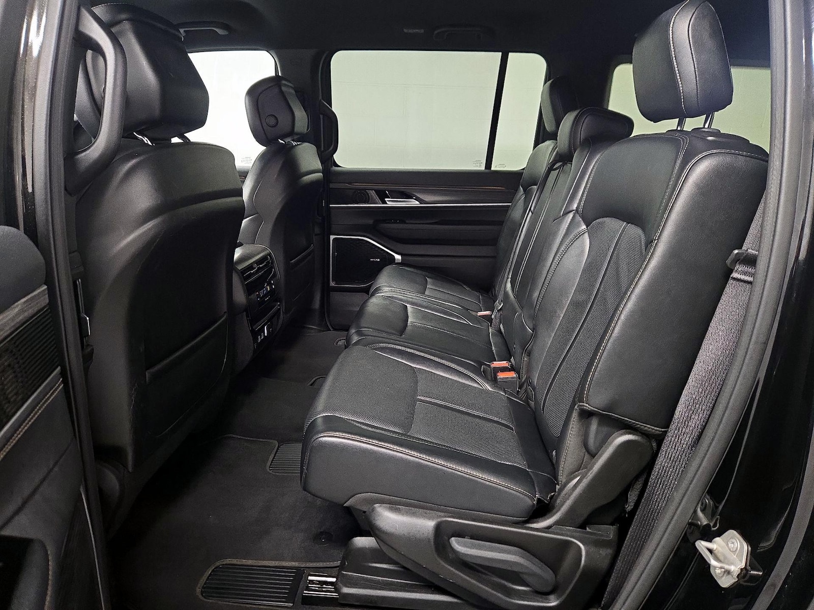Rear Air Conditioning