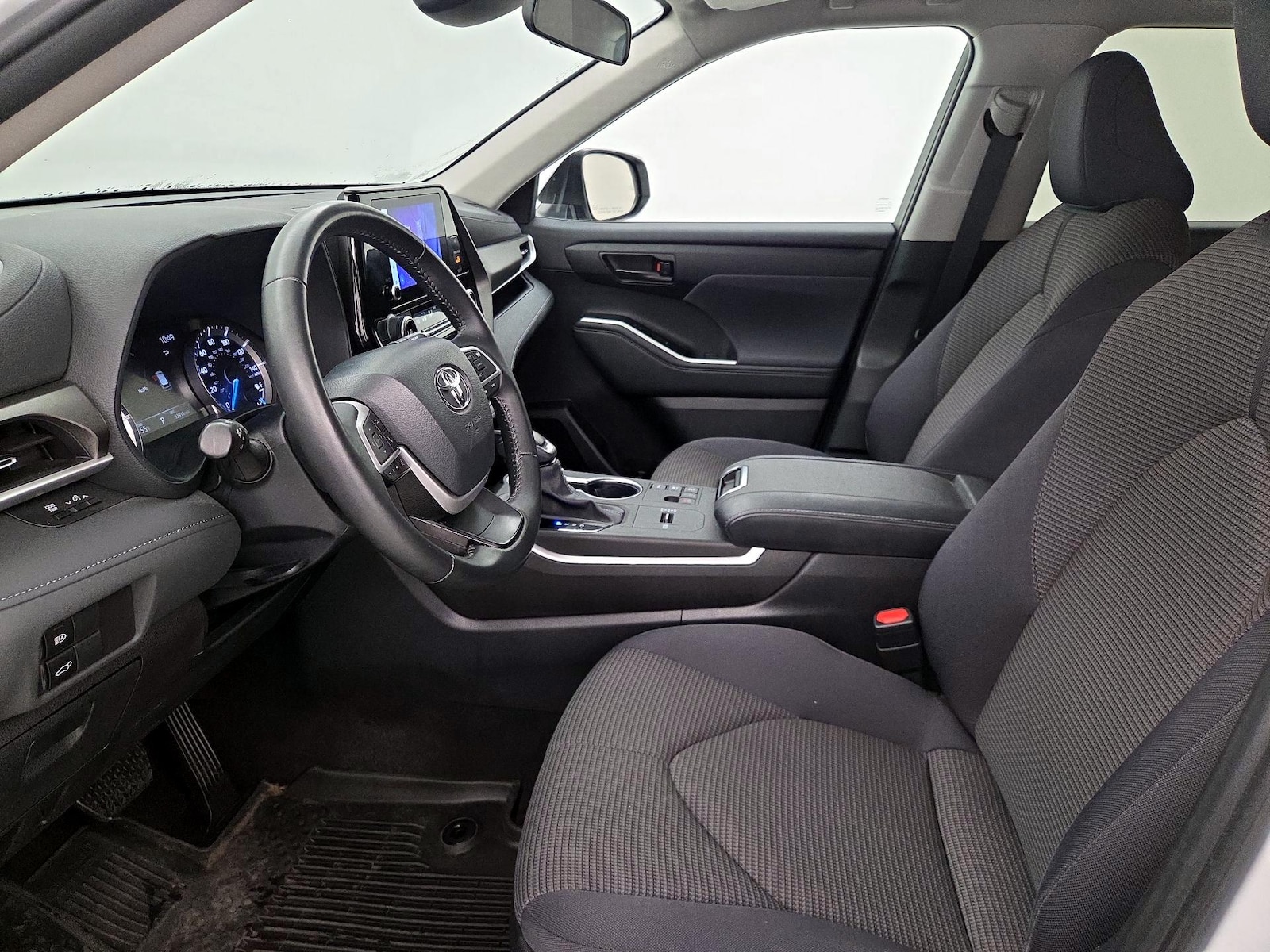 Power Seat(s) & Side Airbags