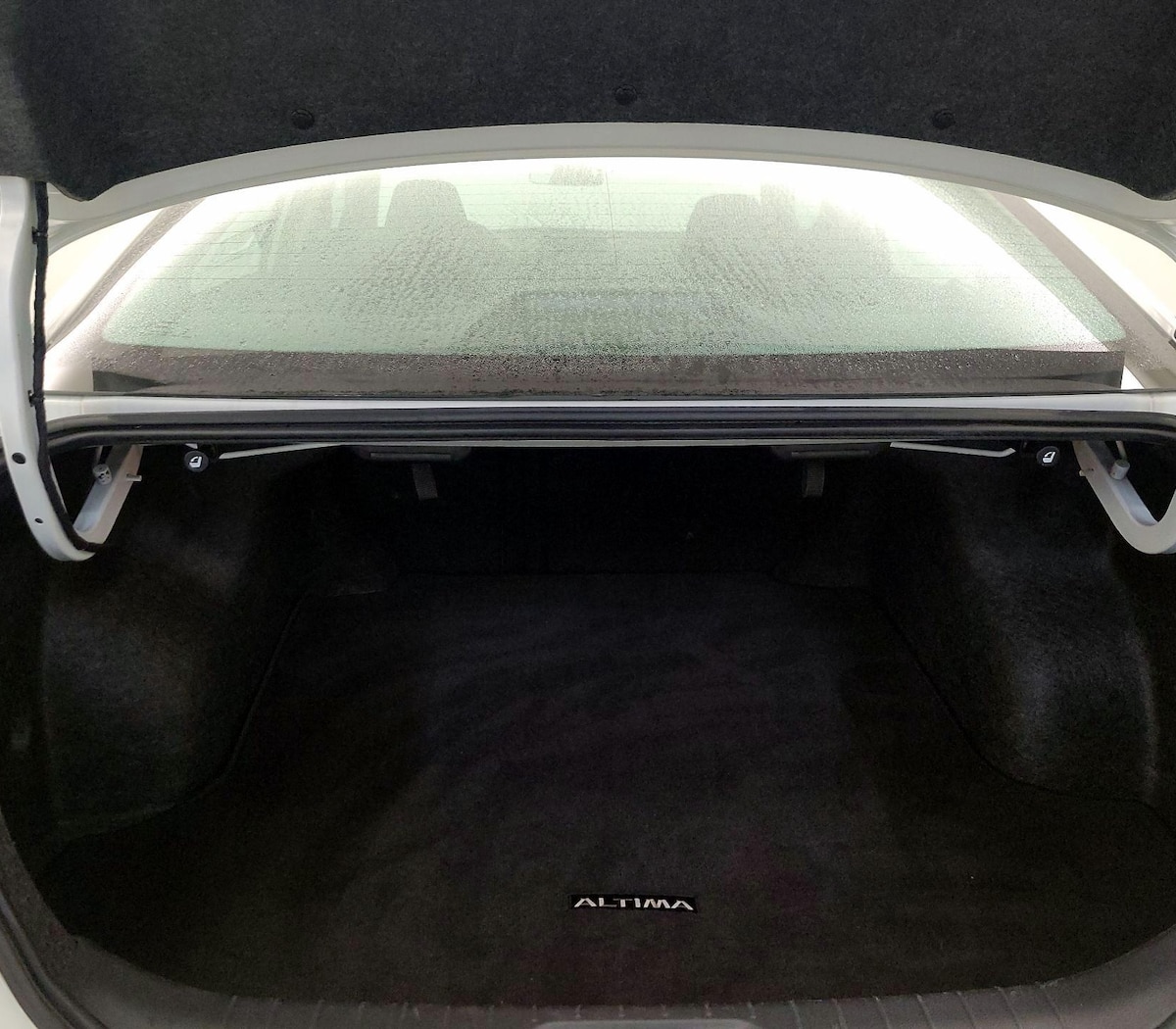 Trunk/Cargo (Seats Up)
