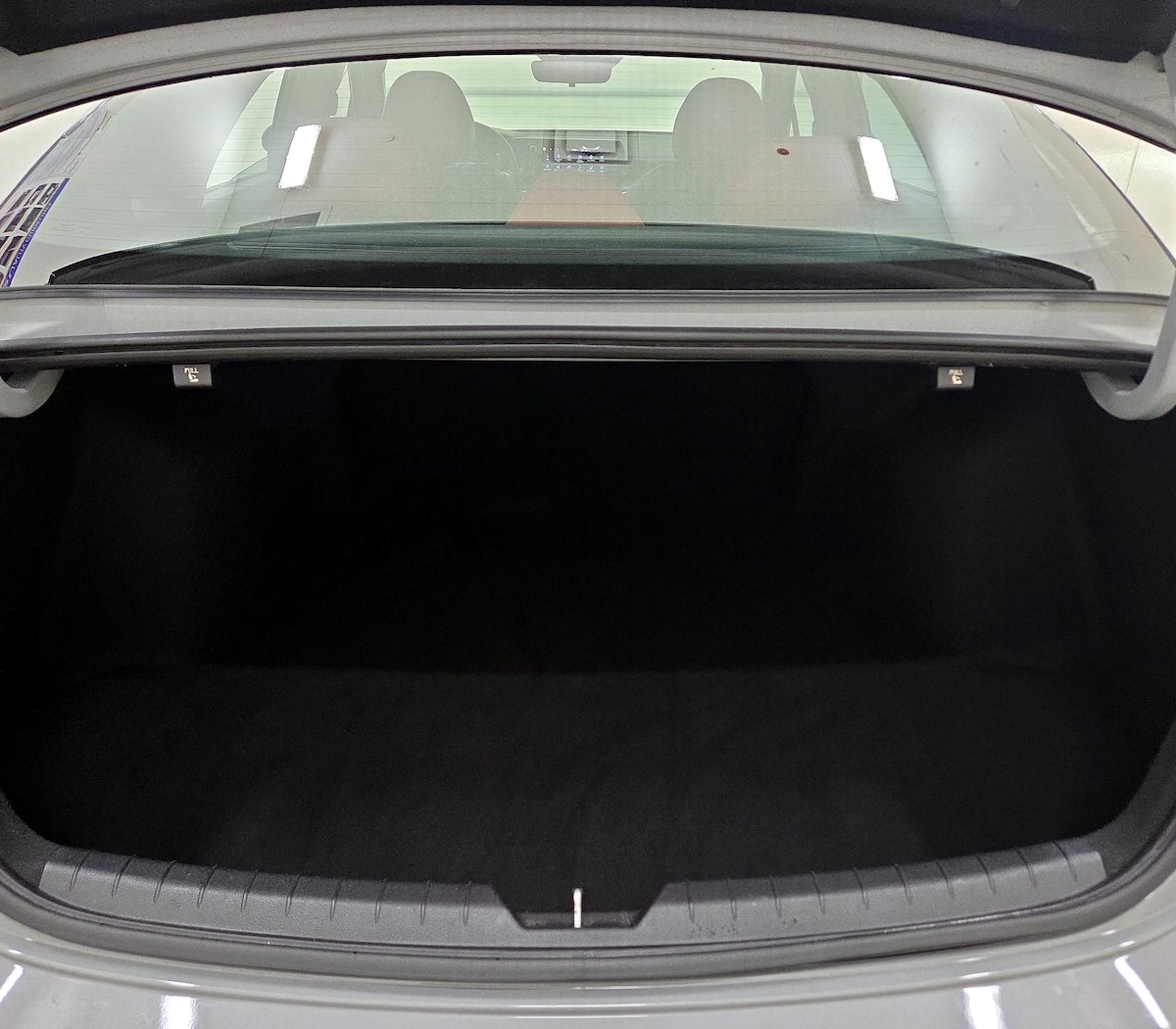 Trunk/Cargo (Seats Up)