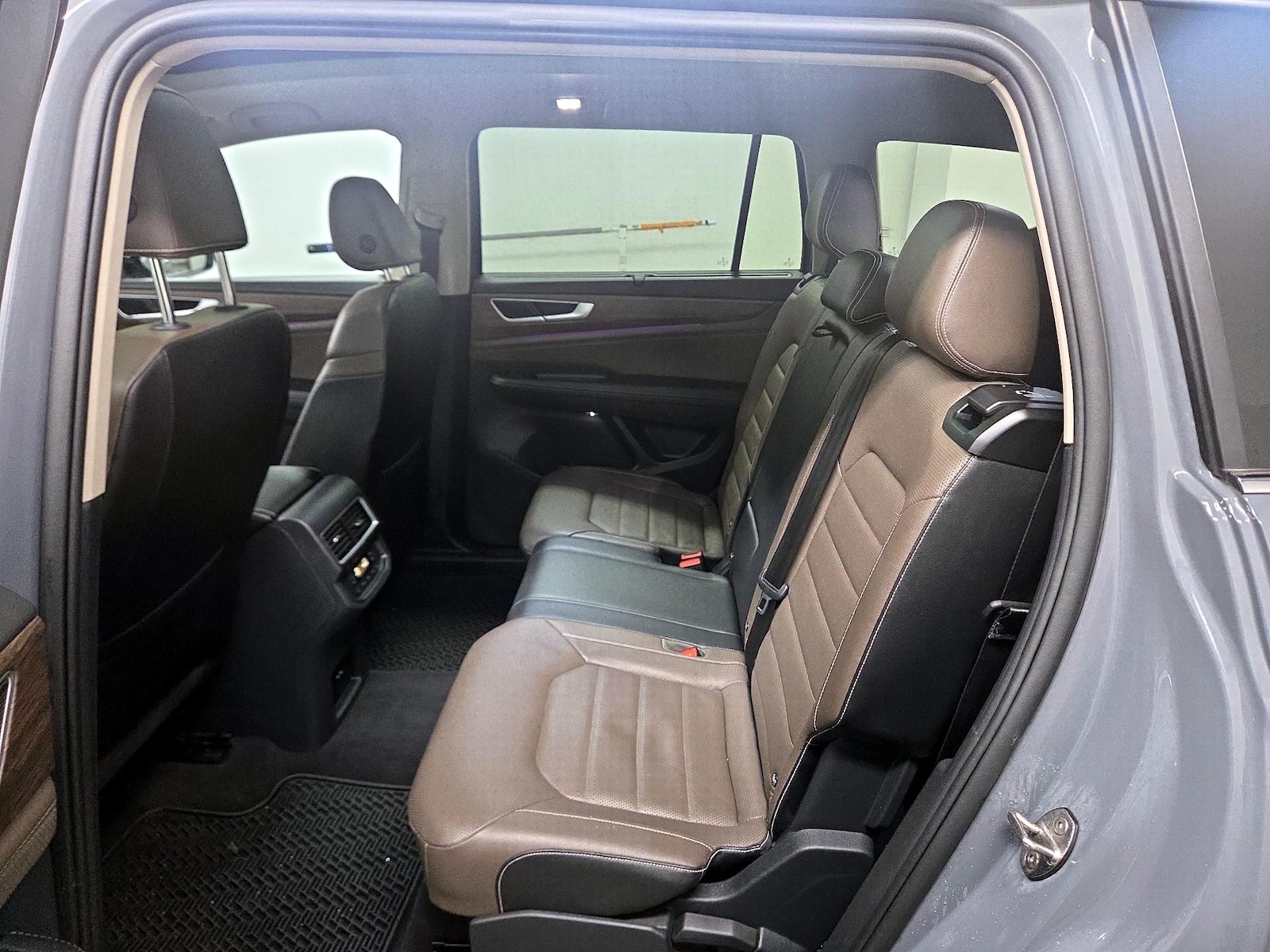 Rear Air Conditioning
