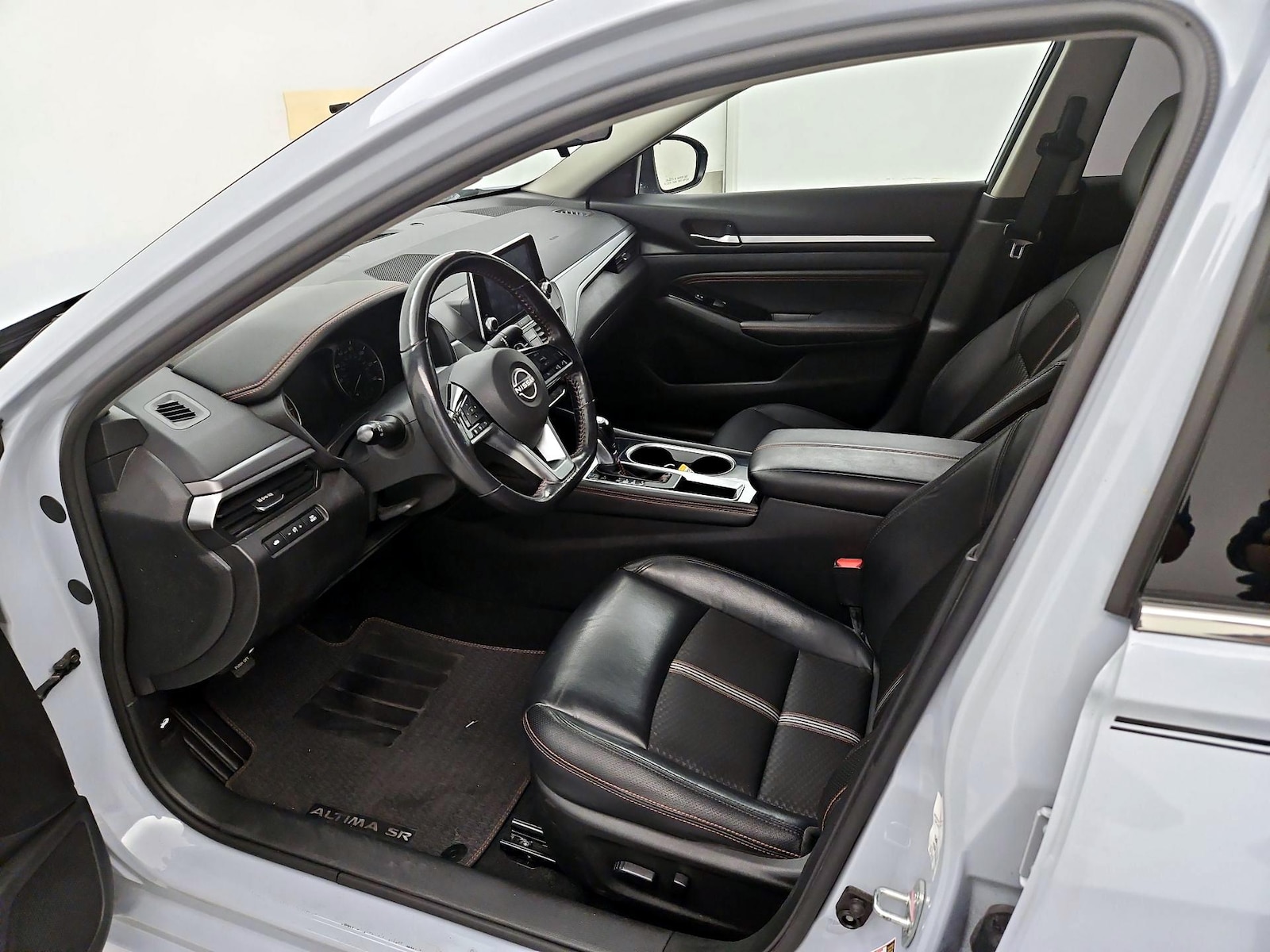 Power Seat(s) & Side Airbags
